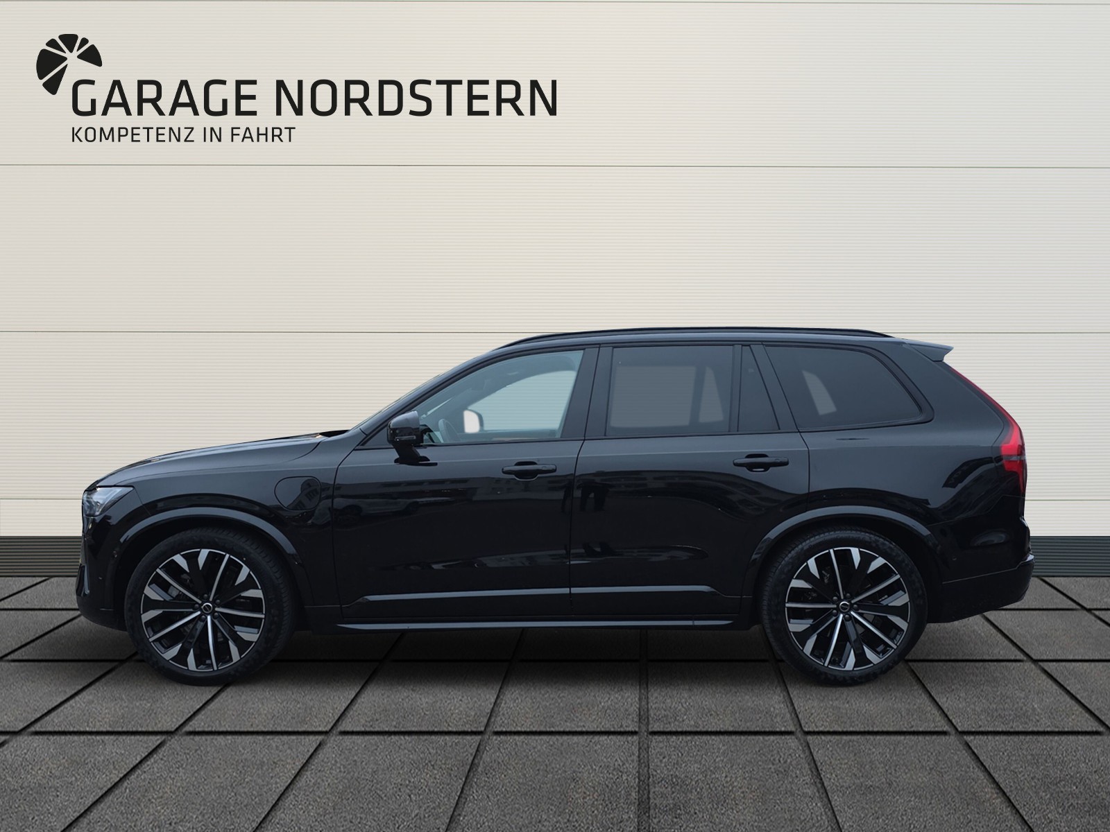 VOLVO XC90 2.0 T8 TE Ultra Dark eAWD-image-1