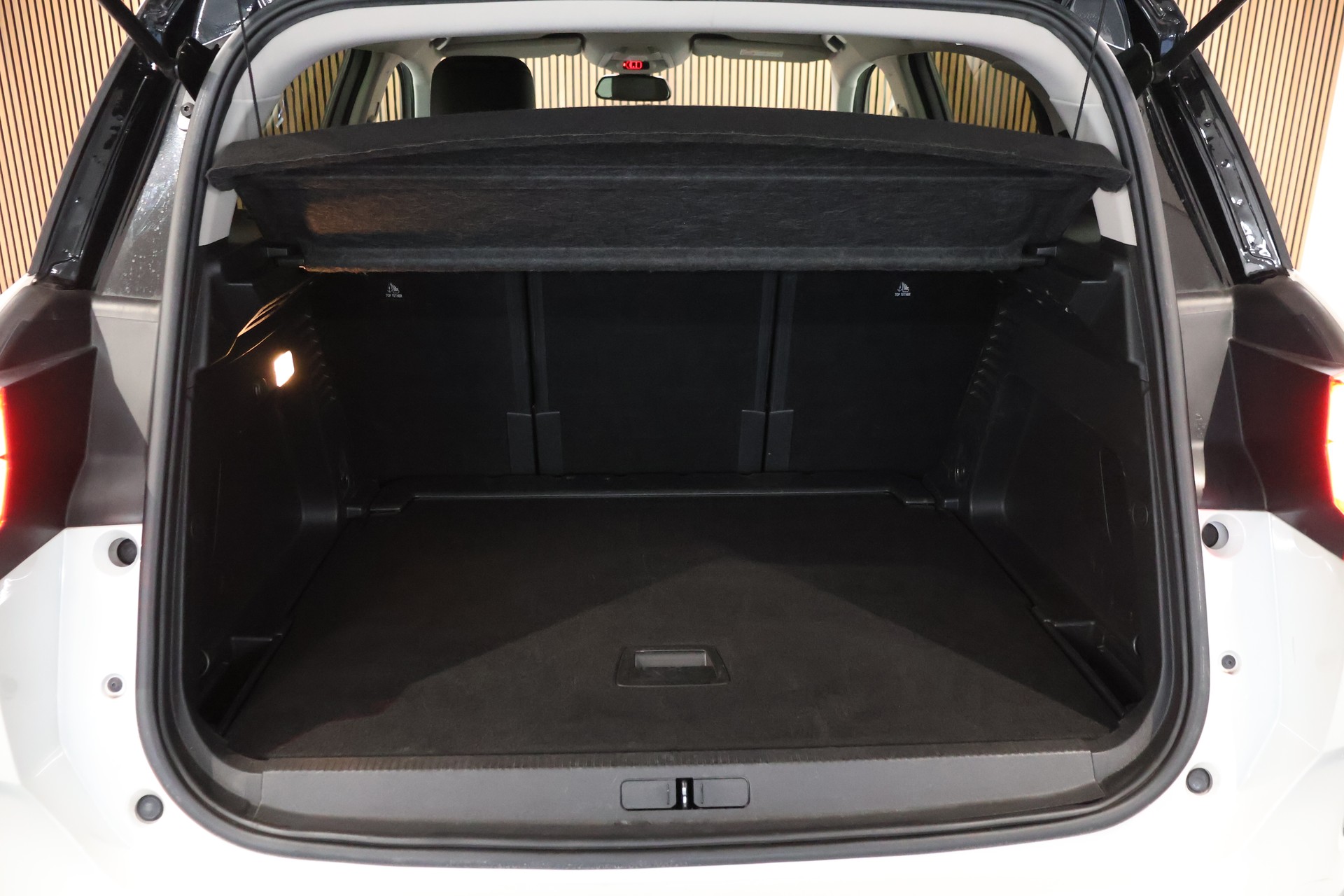 CITROEN C5 Aircross 1.6i PureTech Feel EAT8-image-11
