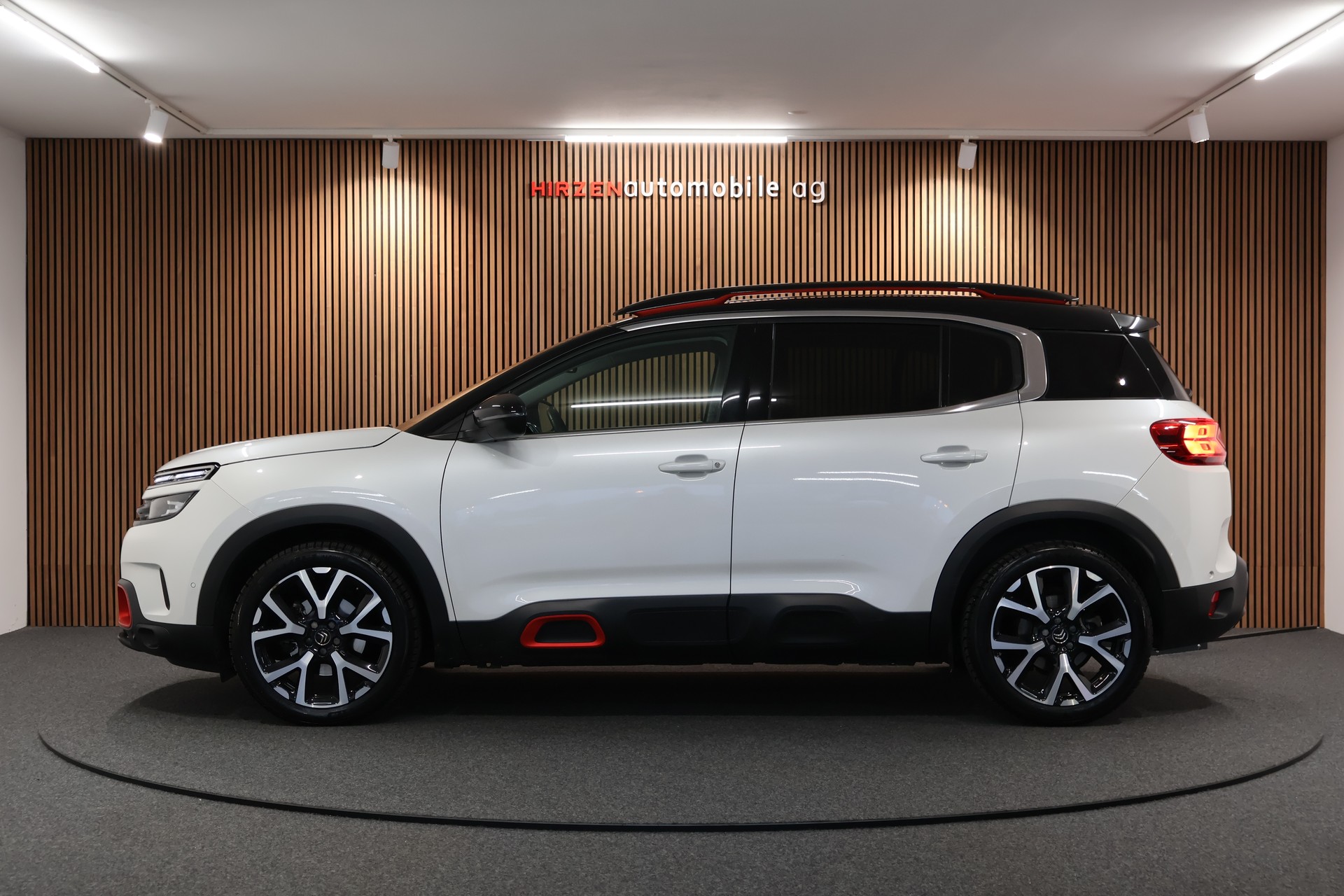 CITROEN C5 Aircross 1.6i PureTech Feel EAT8-image-1