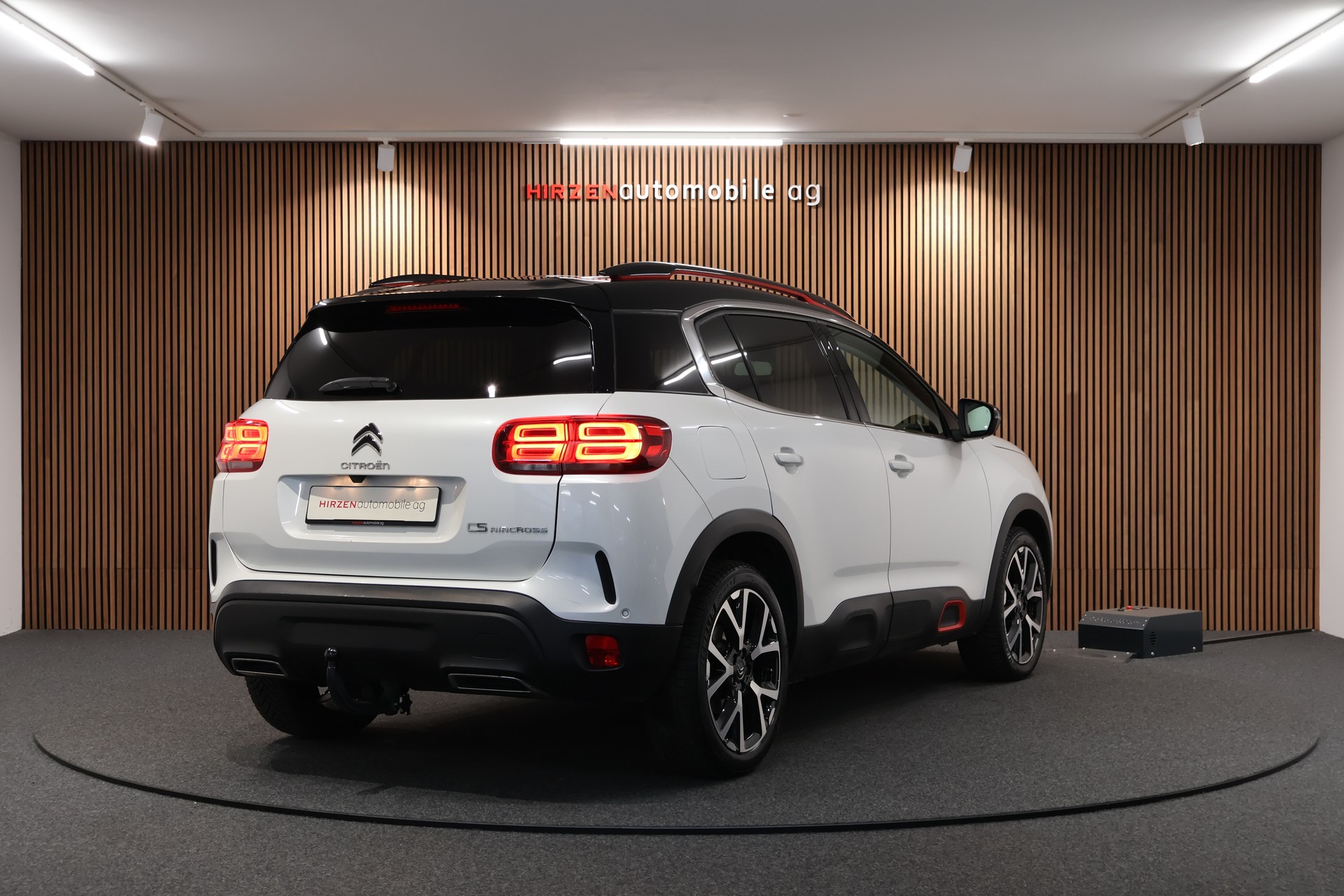 CITROEN C5 Aircross 1.6i PureTech Feel EAT8-image-4