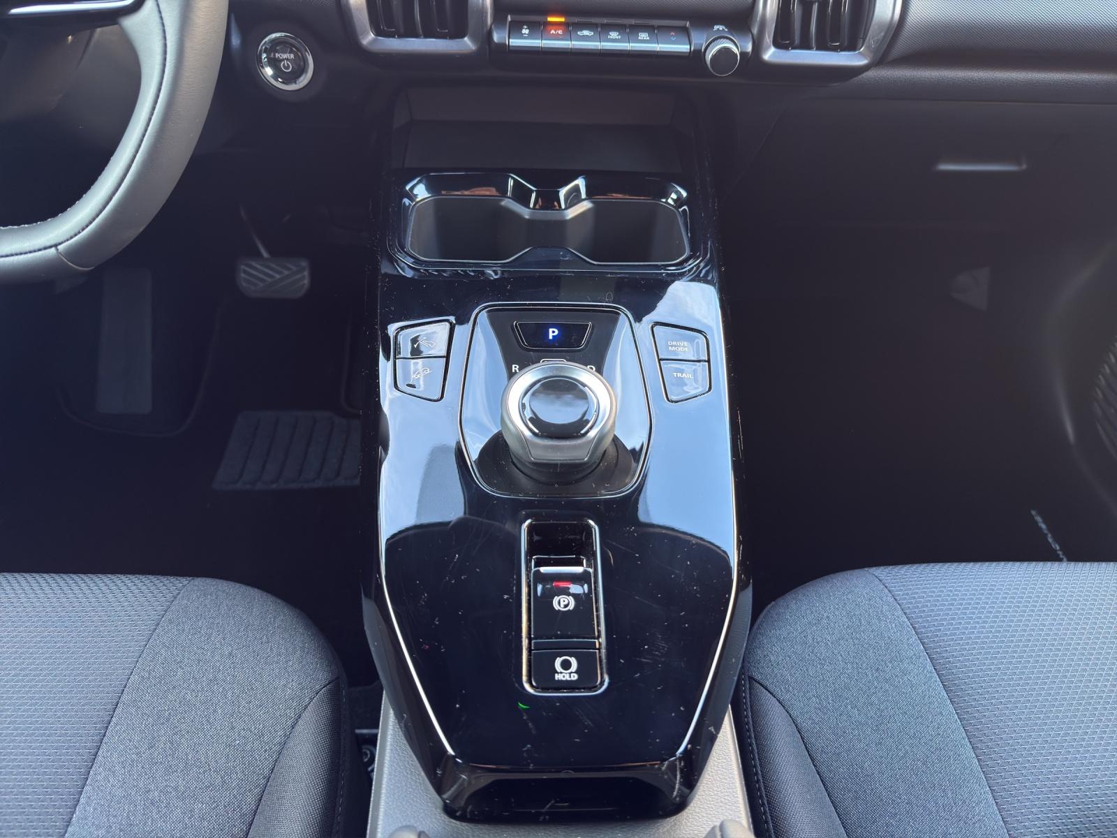 TOYOTA Urban Cruiser Trend AWD-image-10