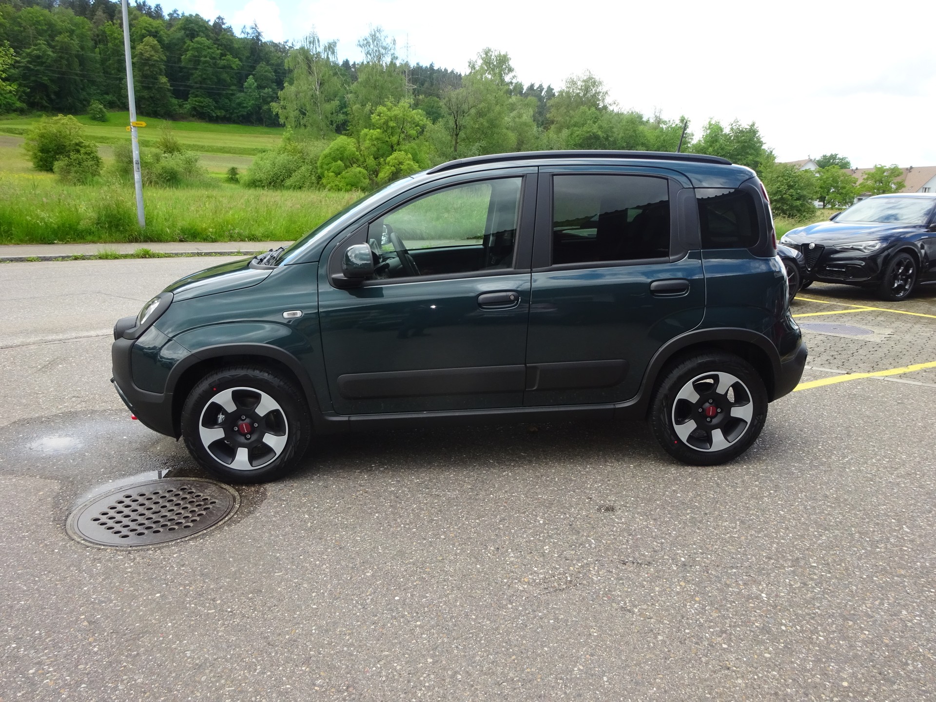 FIAT Panda 1.0 MHEV Cross-image-1