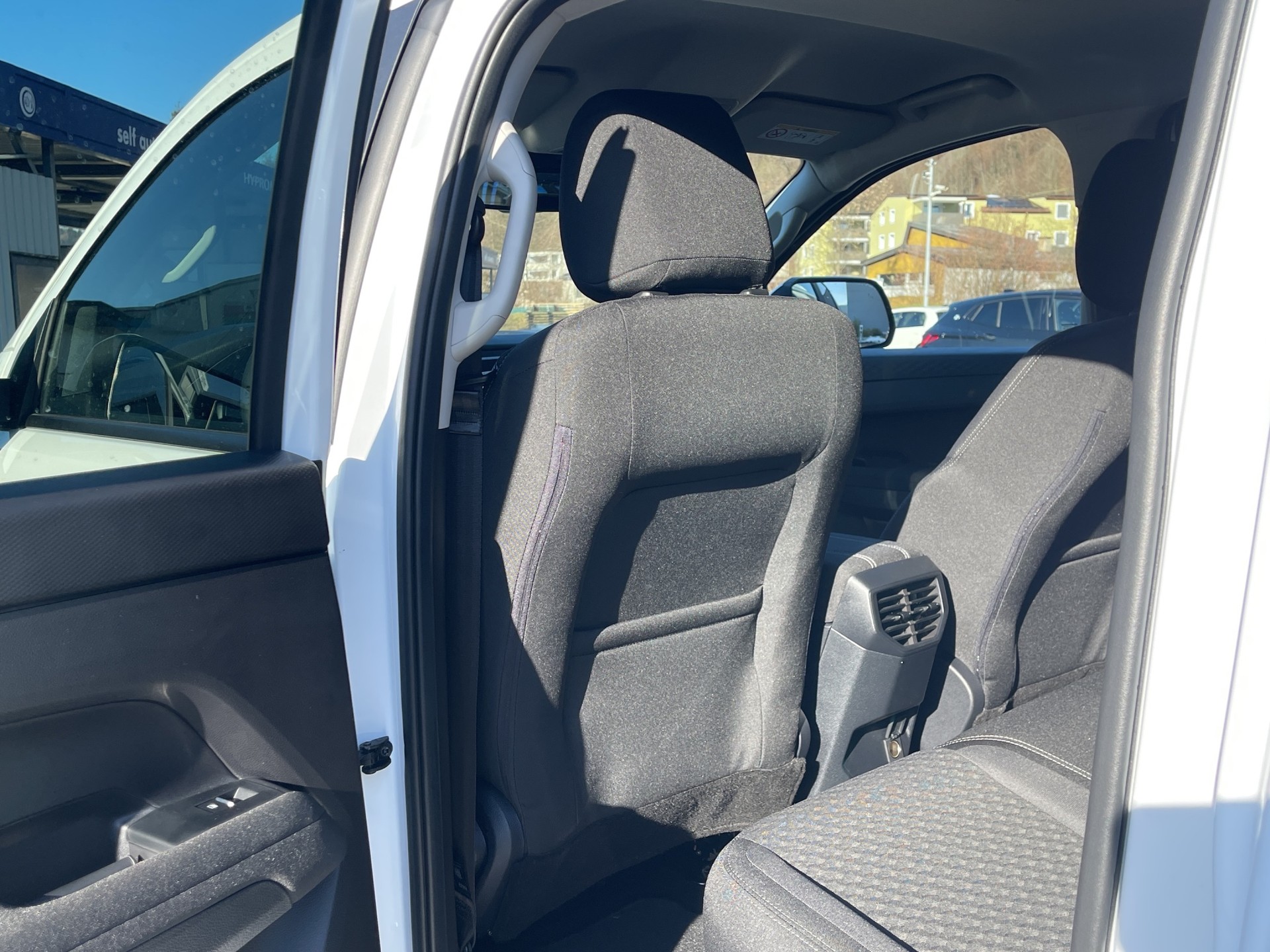 VW Amarok 2.0TDI Life Winter 2-image-7