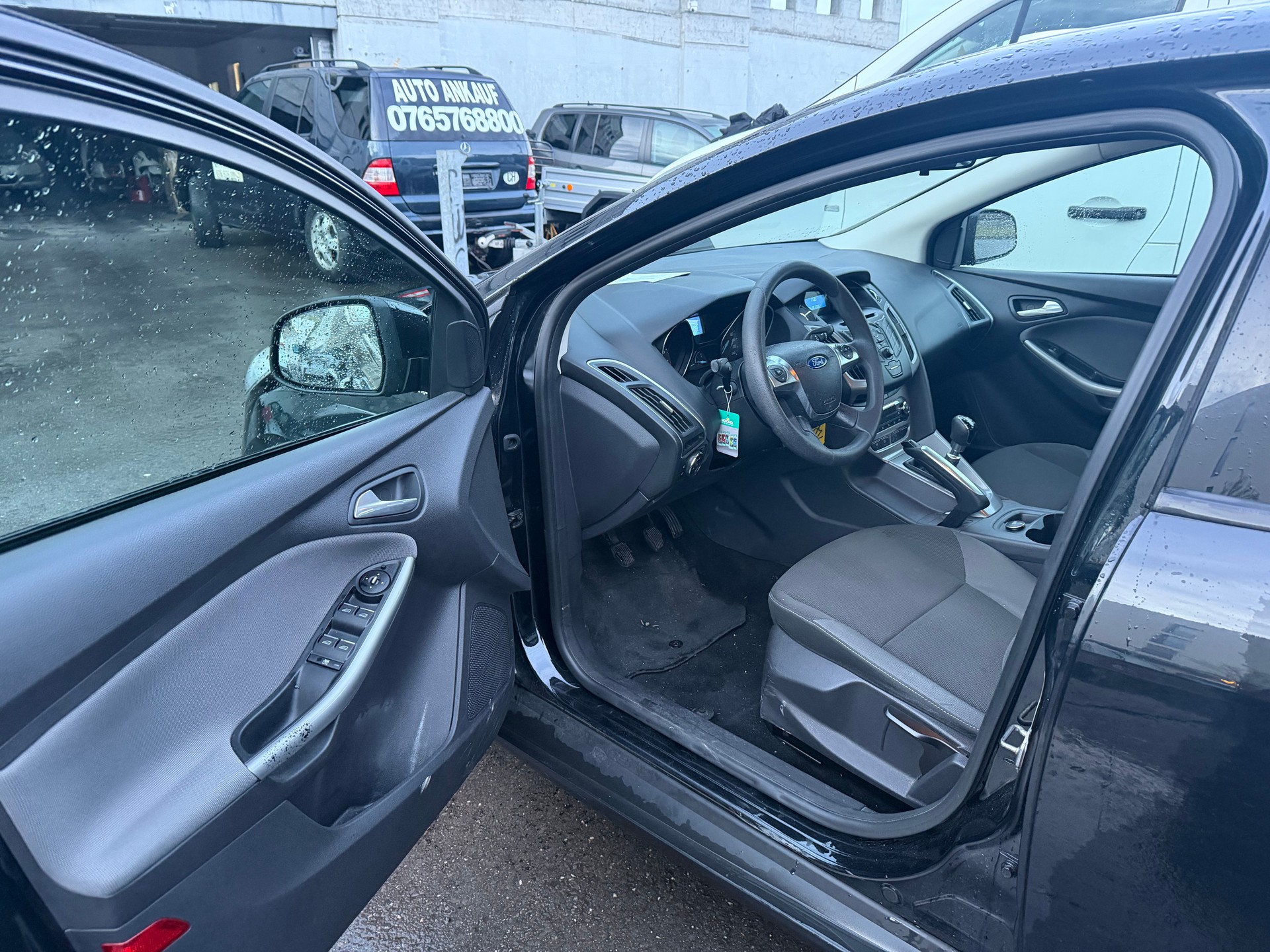 FORD Focus 1.0 SCTi Trend-image-10