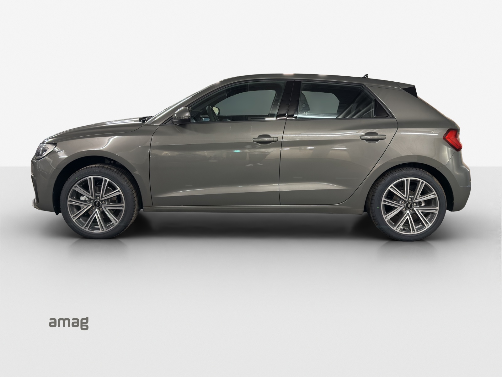 AUDI A1 Sportback 30 TFSI Attraction S-tronic-image-1