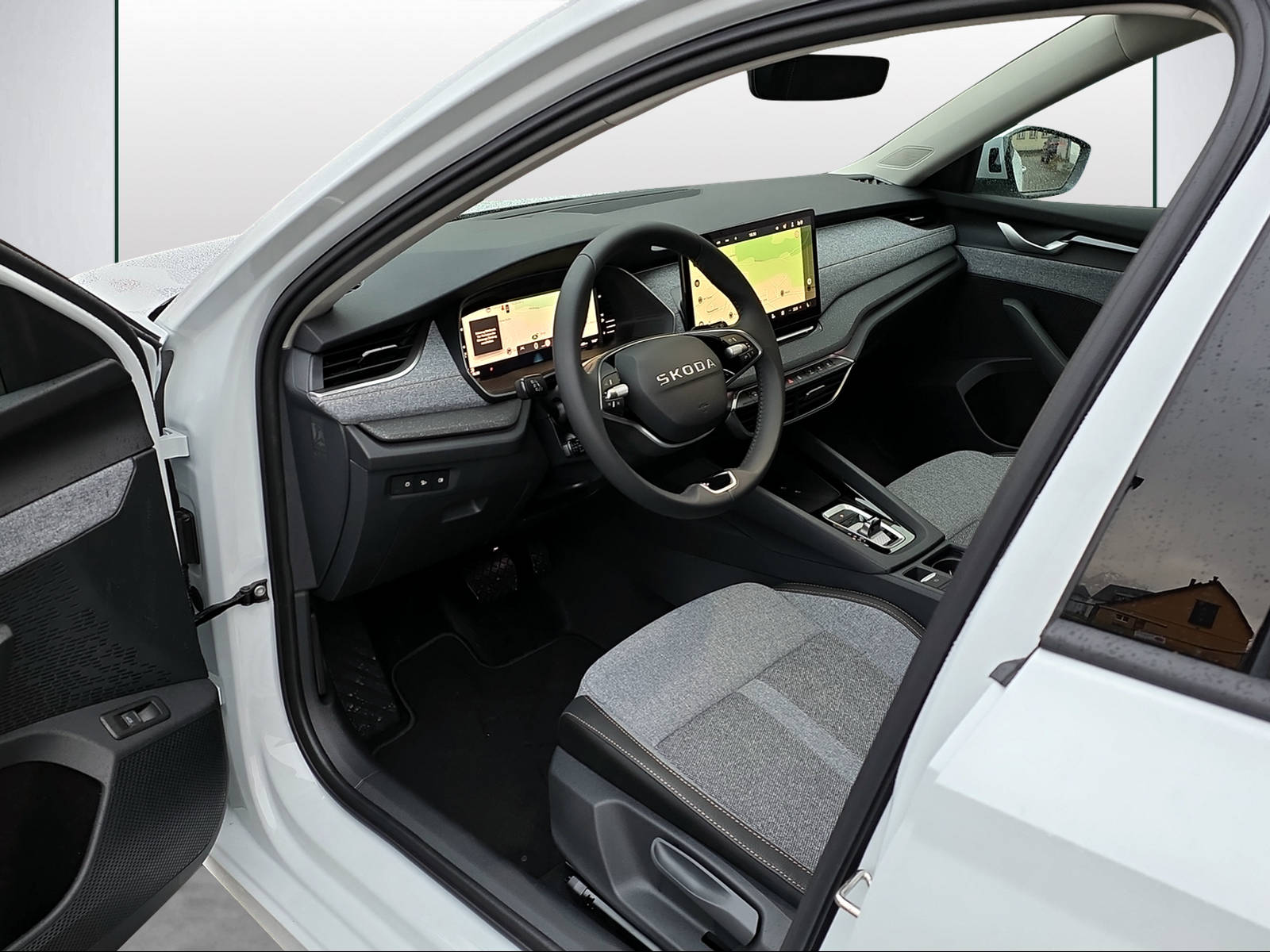 SKODA Octavia Combi 2.0 TSI DSG Selection 4x4-image-5