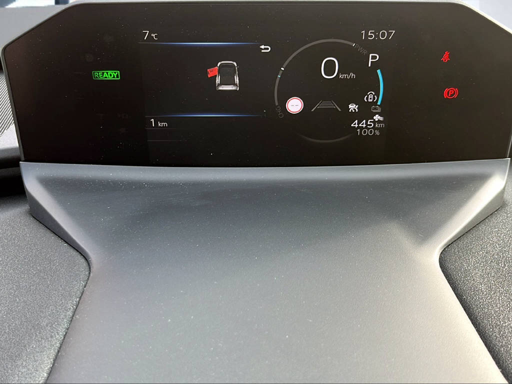 SUBARU Solterra eV Luxury AWD-image-19