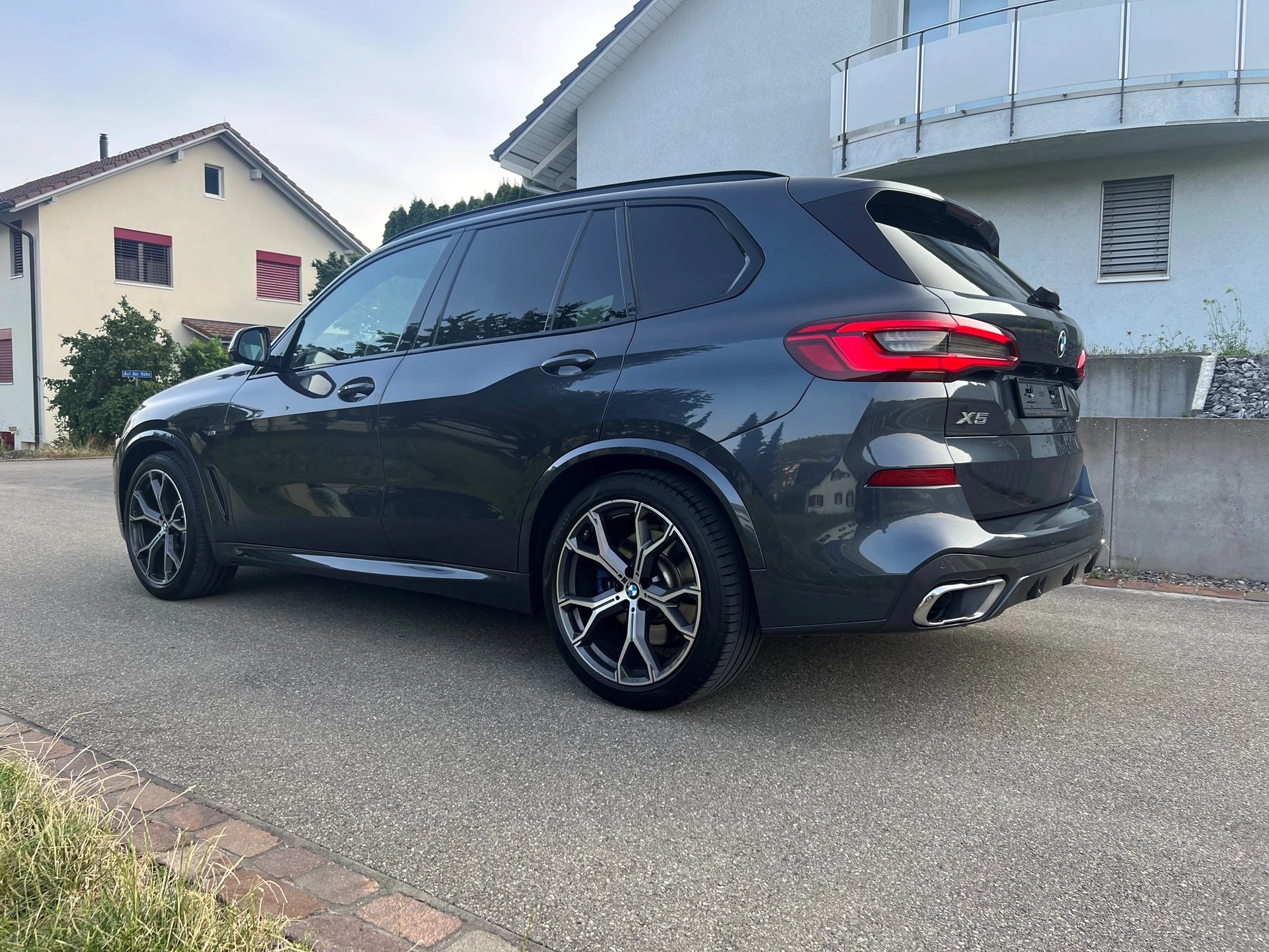 BMW X5 xDrive 30d * M-Sportpaket * Luftfederung *AHK 3.500 kg *-image-7