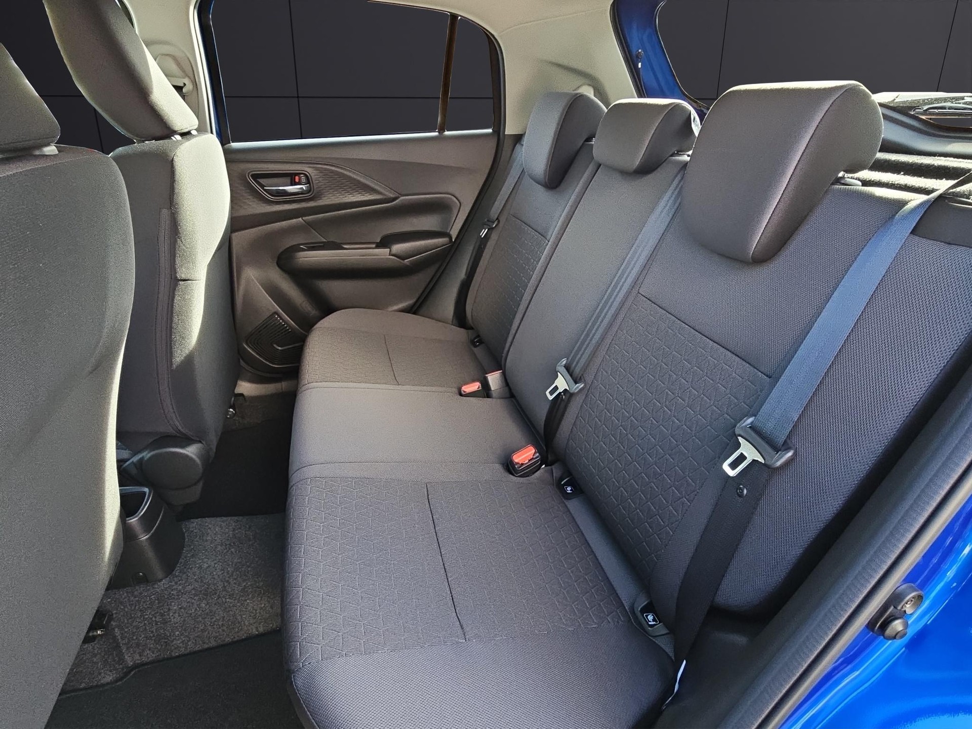 SUZUKI Swift 1.2 Sakura Hybrid-image-10