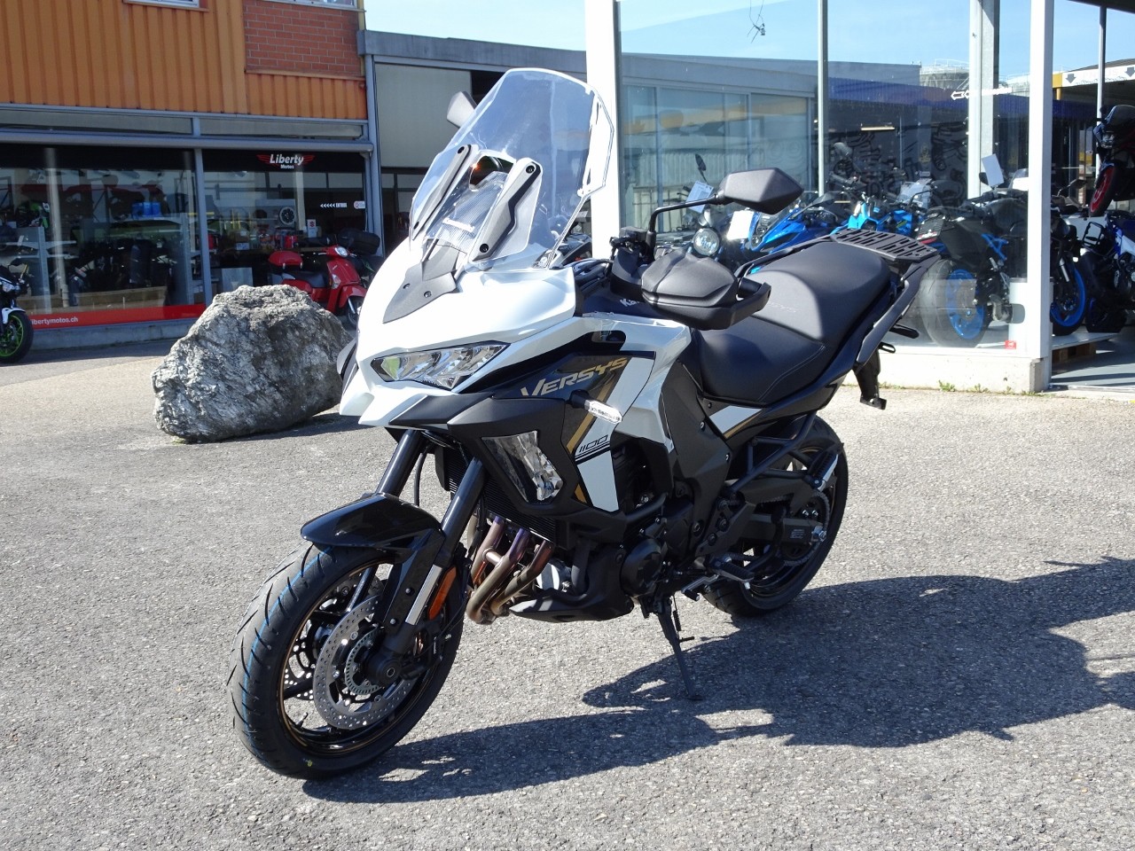 KAWASAKI Versys 1100 S-showroom-element-3
