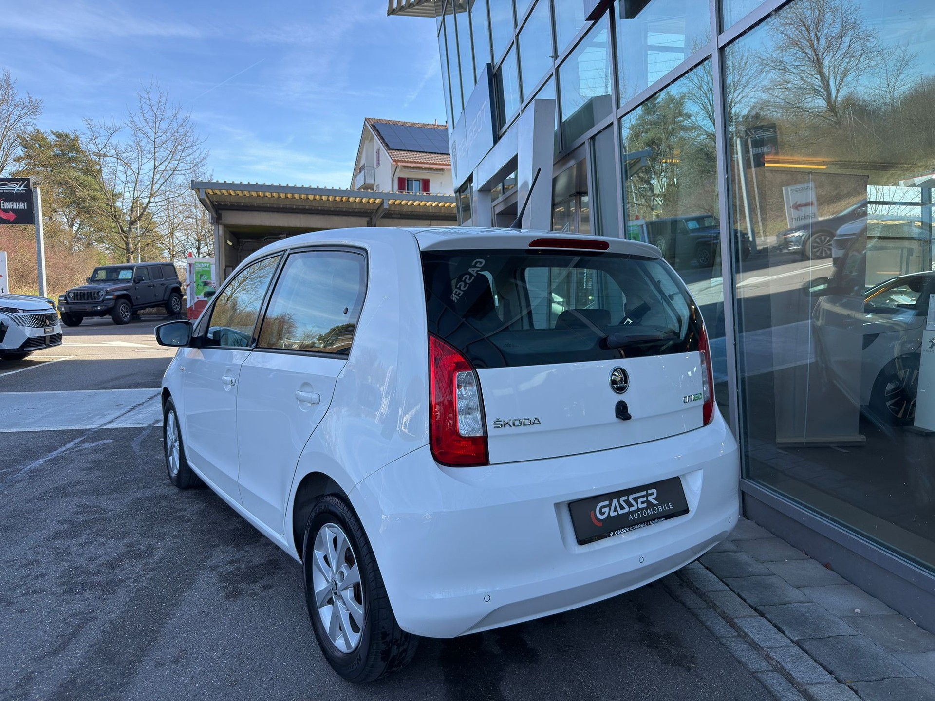 SKODA Citigo 1.0 G-tec Ambition-image-2