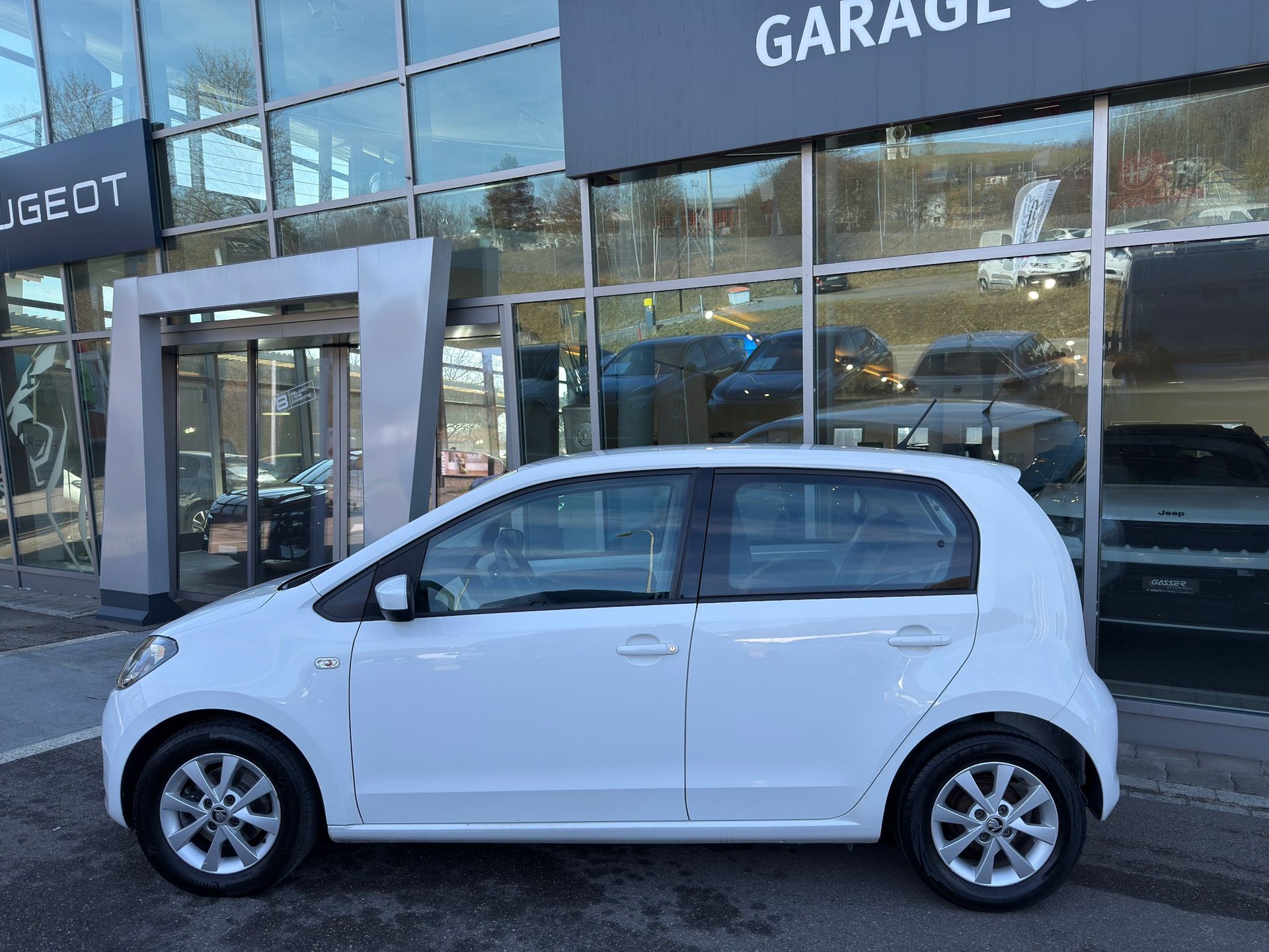 SKODA Citigo 1.0 G-tec Ambition-image-1