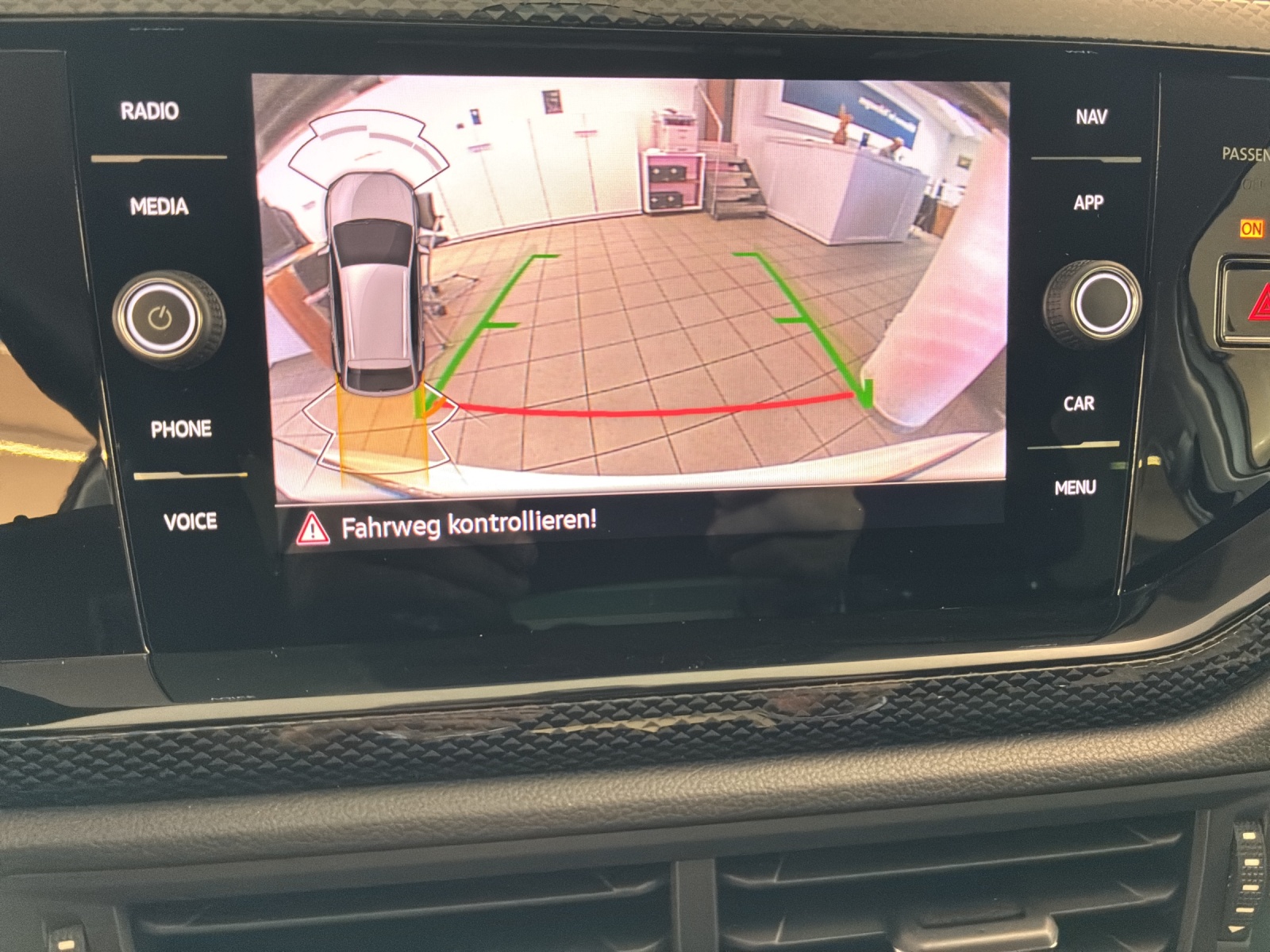 VW Taigo 1.0 TSI Life United DSG-image-18