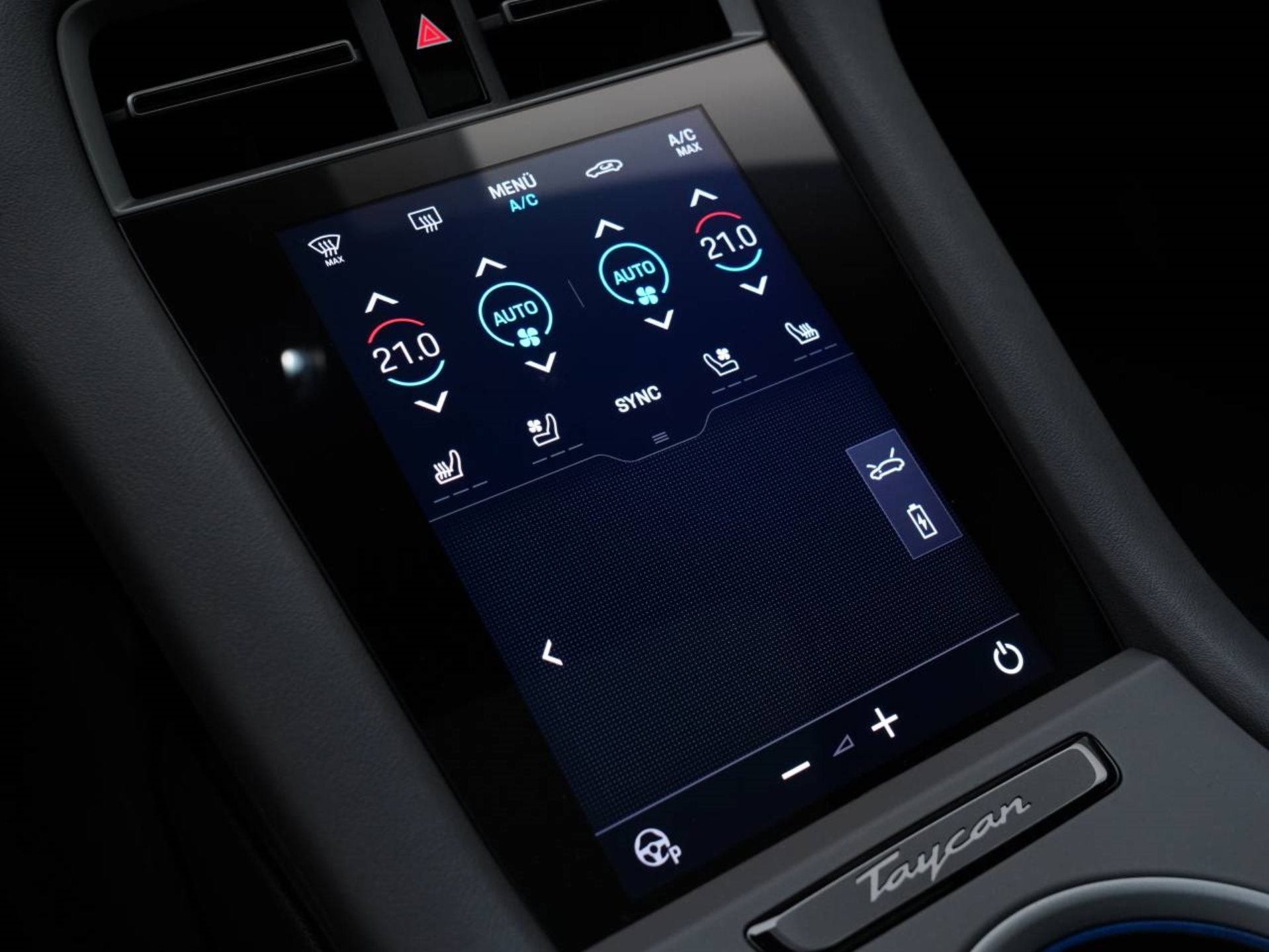 PORSCHE Taycan 4 Cross Turismo-image-19