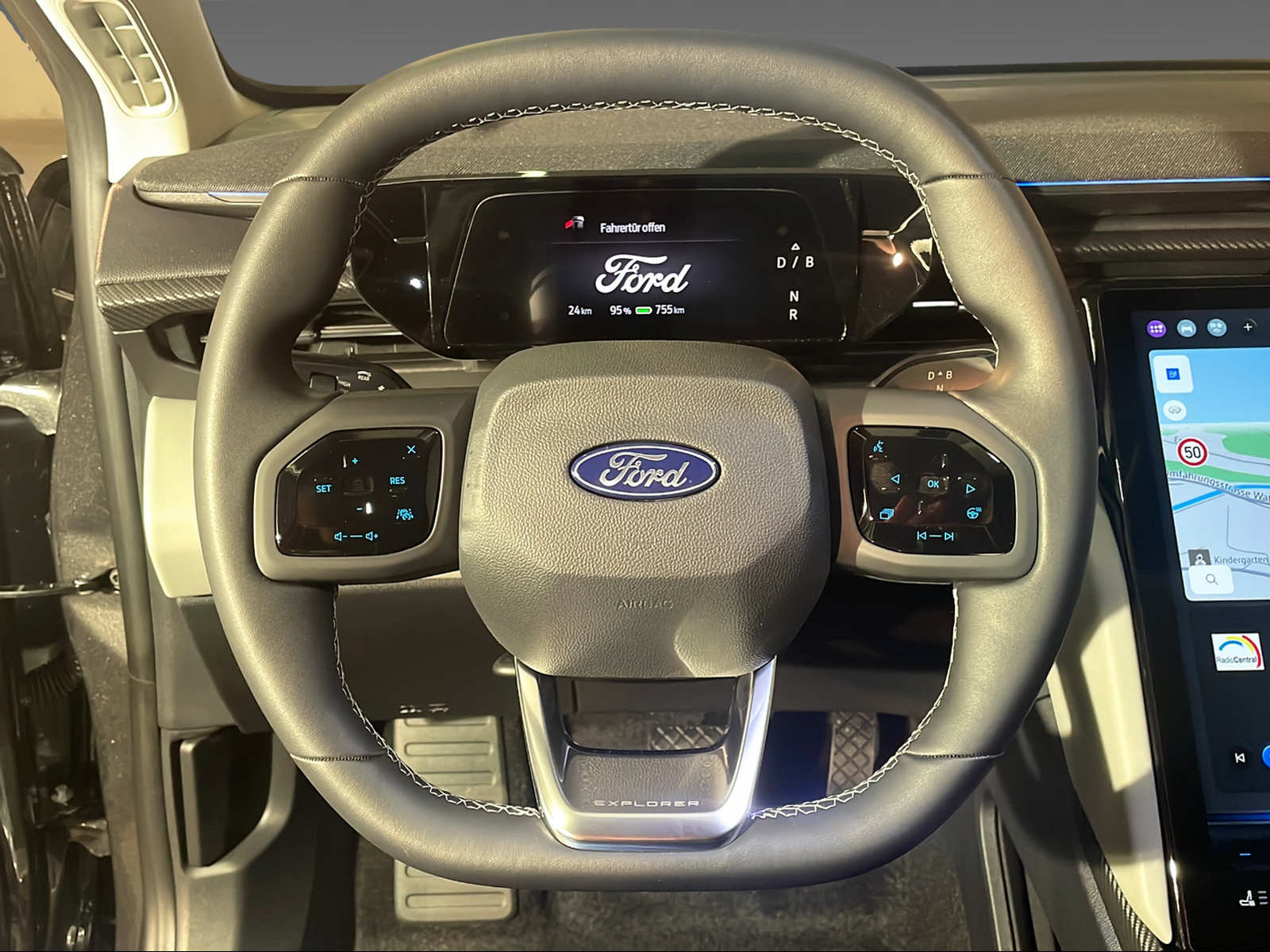 FORD Explorer 77 kWh Extended Range Premium-image-7