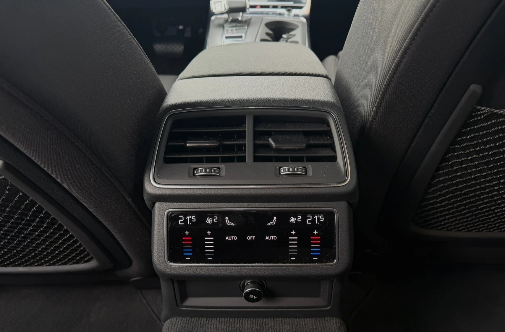 AUDI A6 Avant 3.0 50 TDI Sport quattro T-Tronic-image-12