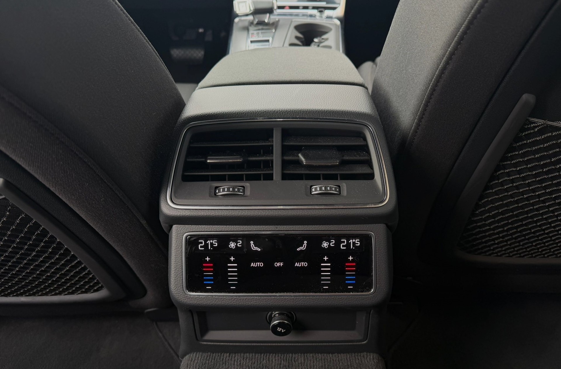 AUDI A6 Avant 3.0 50 TDI Sport quattro T-Tronic-image-12