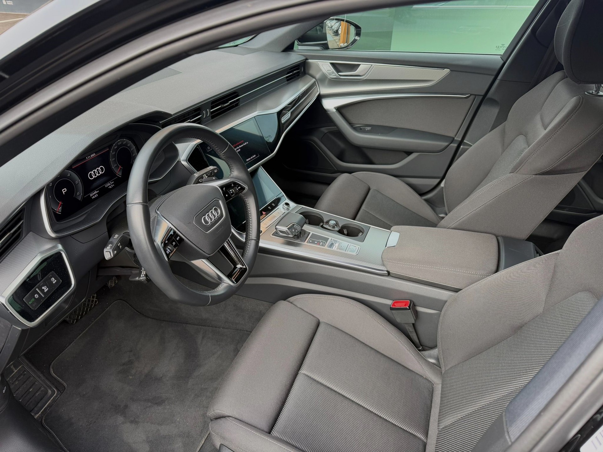 AUDI A6 Avant 3.0 50 TDI Sport quattro T-Tronic-image-6