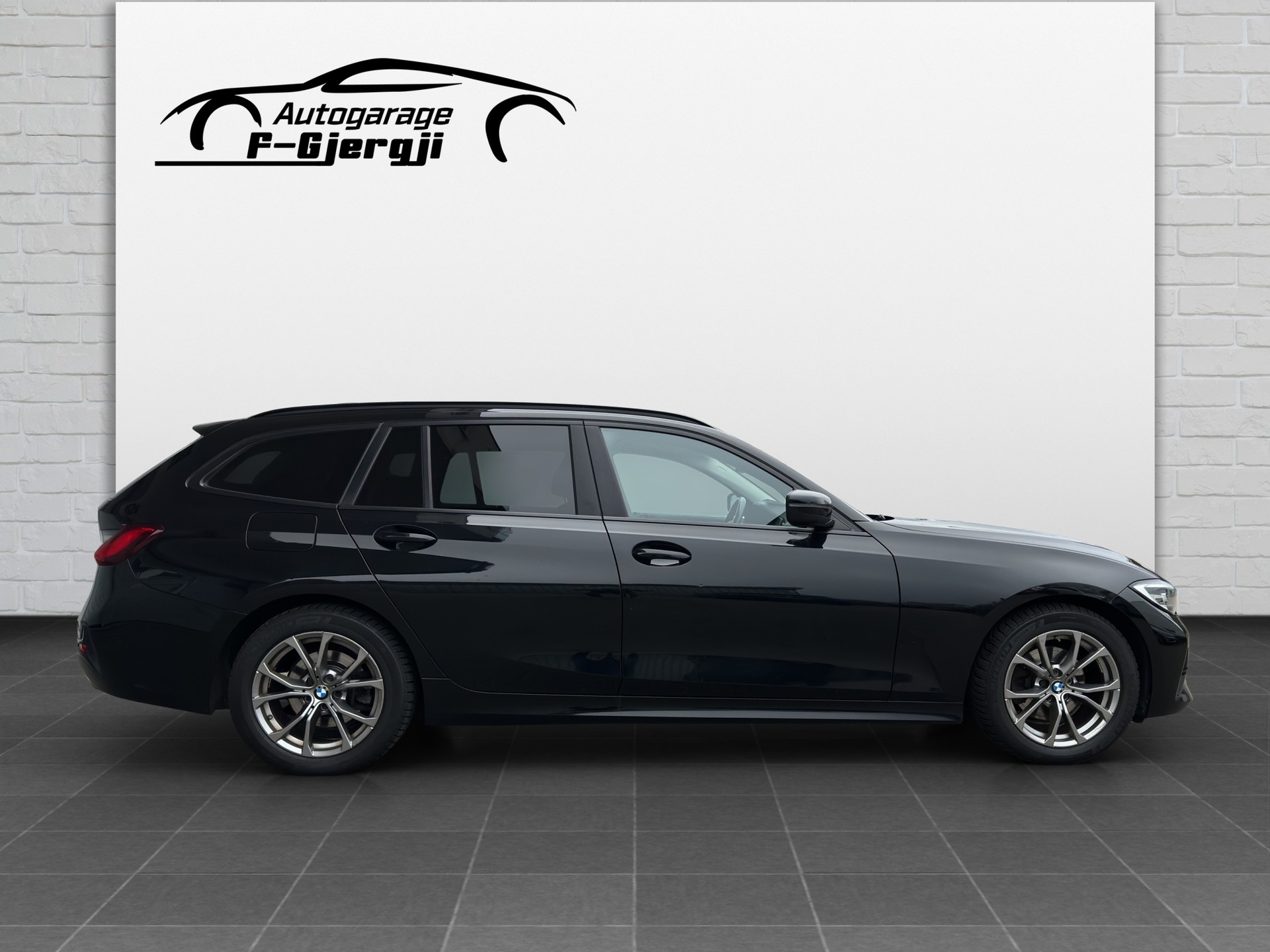 BMW 320d xDrive 48V Touring Steptronic-image-6