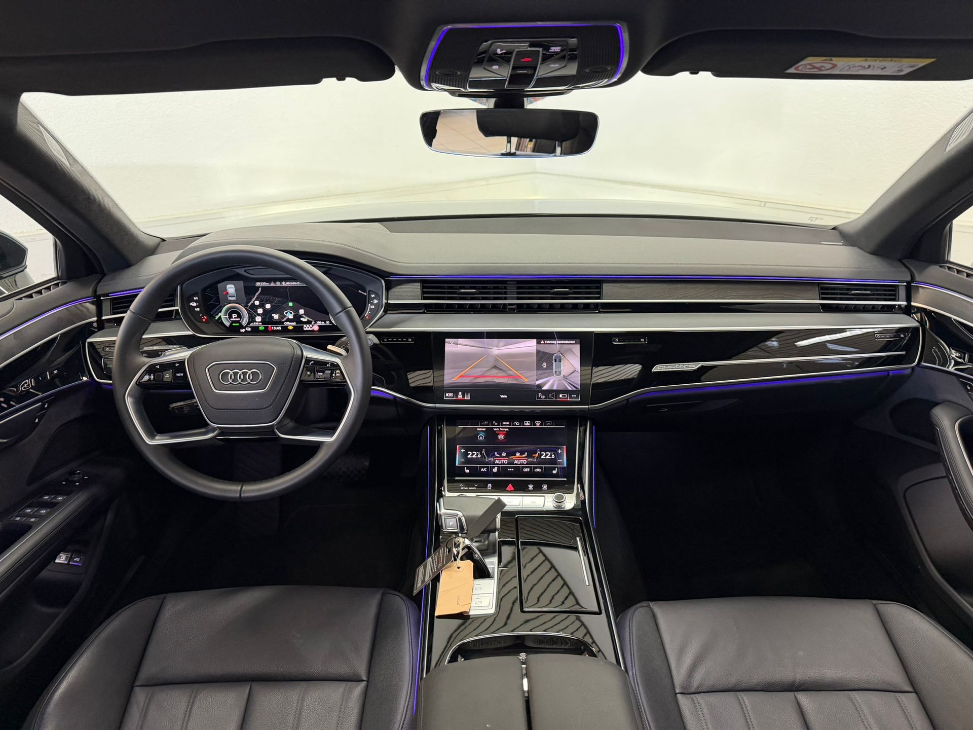 AUDI A8 60 TFSI e quattro tiptronic-image-5