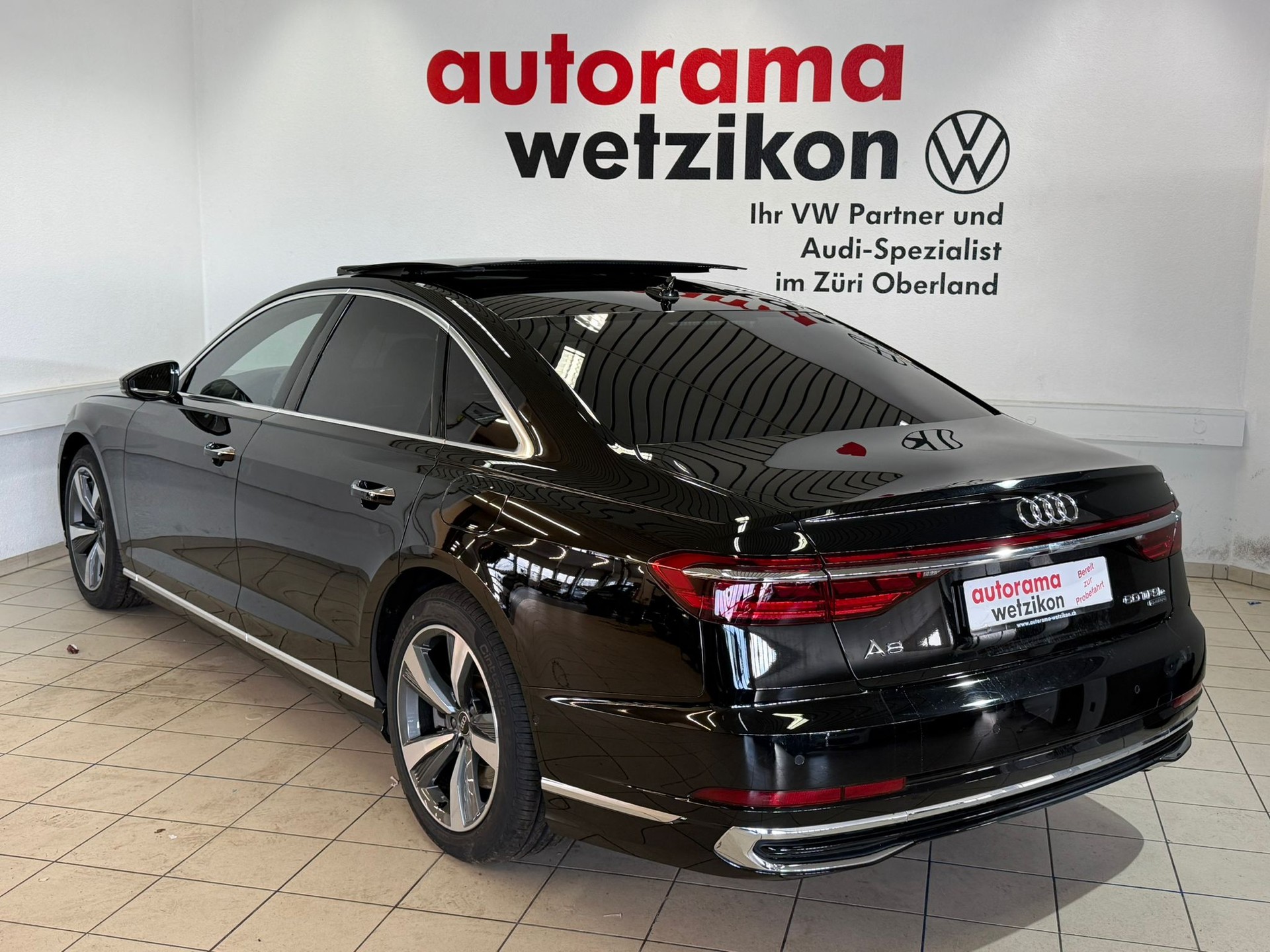 AUDI A8 60 TFSI e quattro tiptronic-image-2
