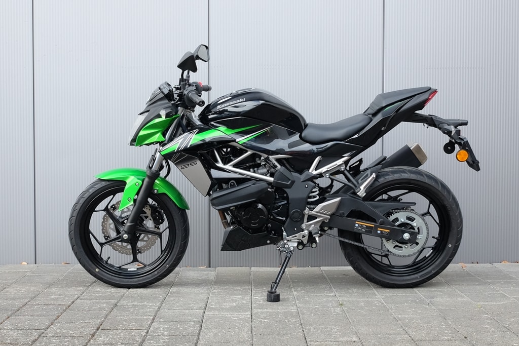 KAWASAKI Z 125-showroom-element-3