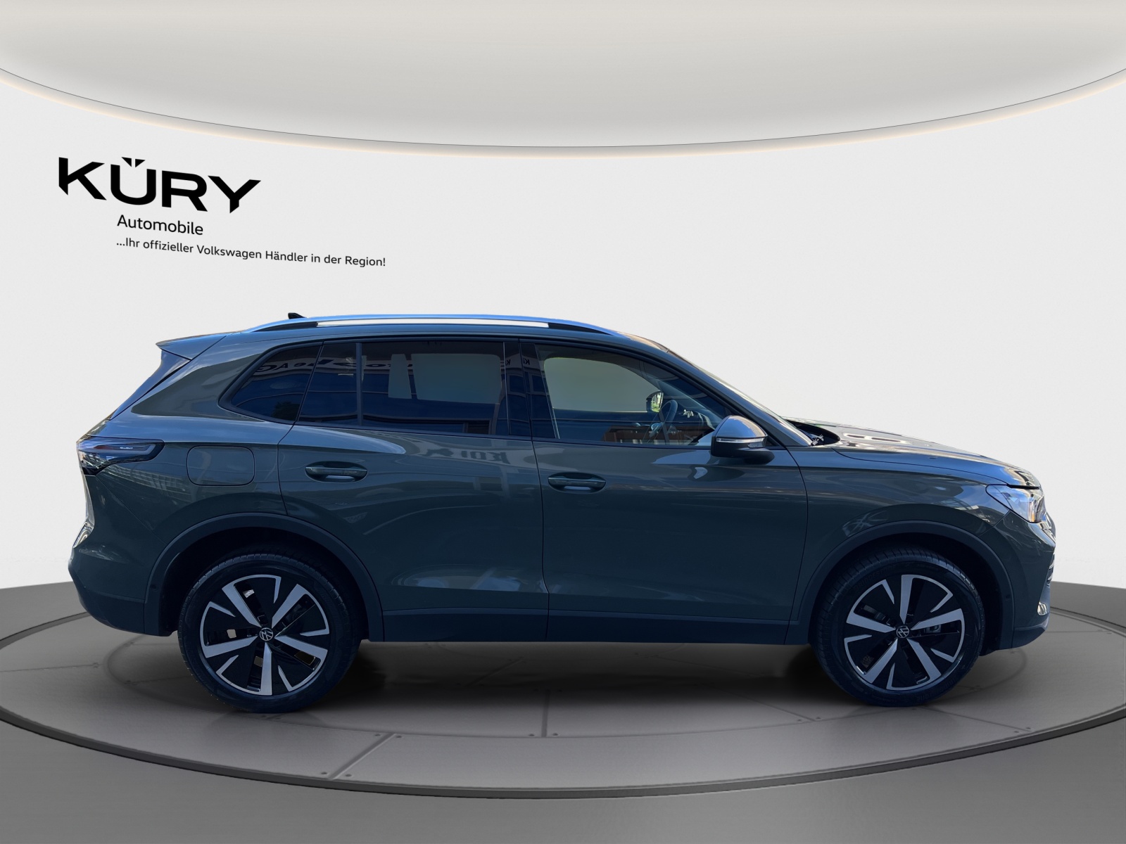 VW Tiguan 2.0 TSI DSG United 4Motion-image-3