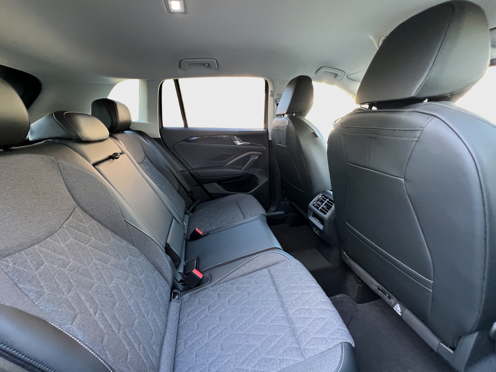 VW Tiguan 2.0 TSI DSG United 4Motion-image-11