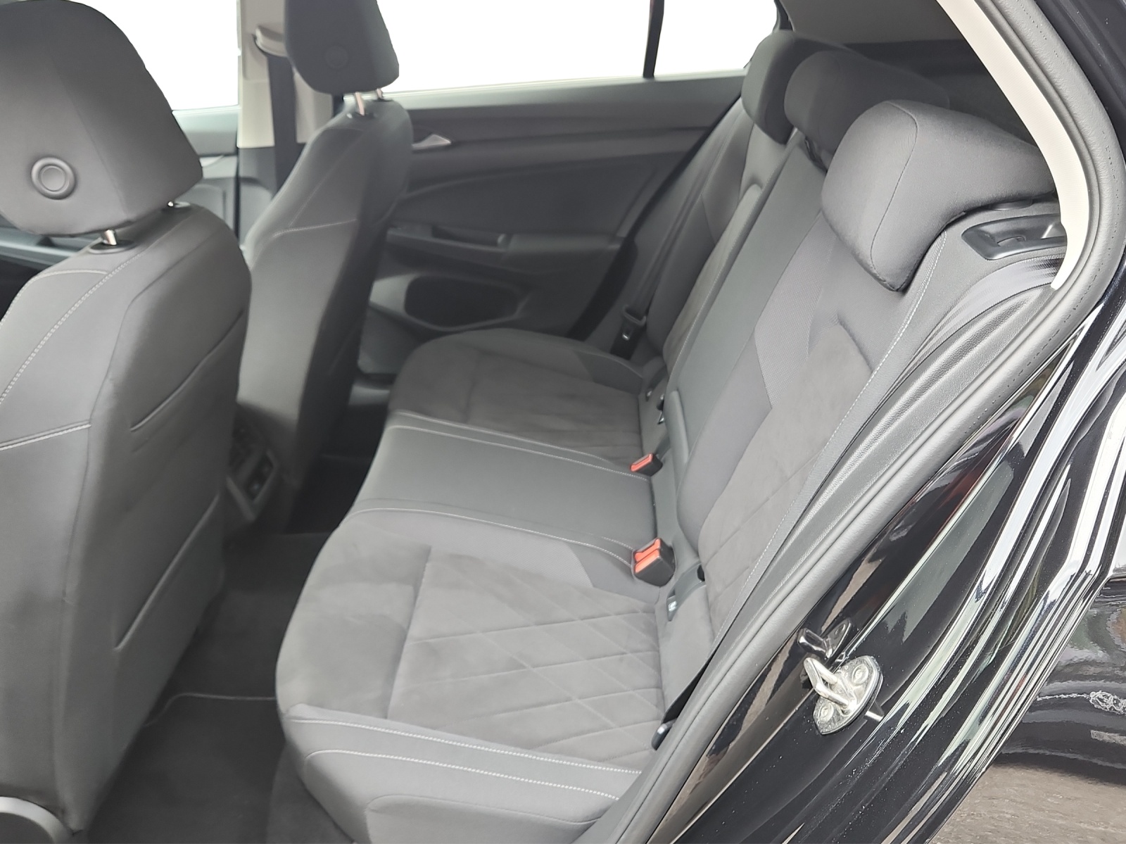 VW Golf 1.4 TSI PHEV Style-image-13