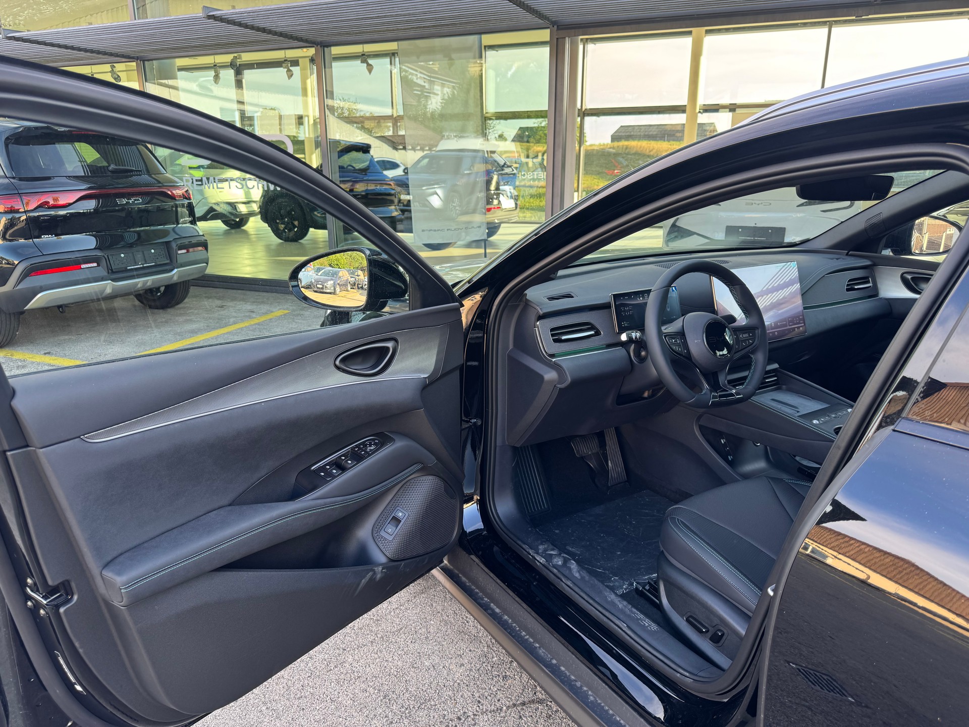 BYD Seal 6 DM-i Tour. Comfort-image-9