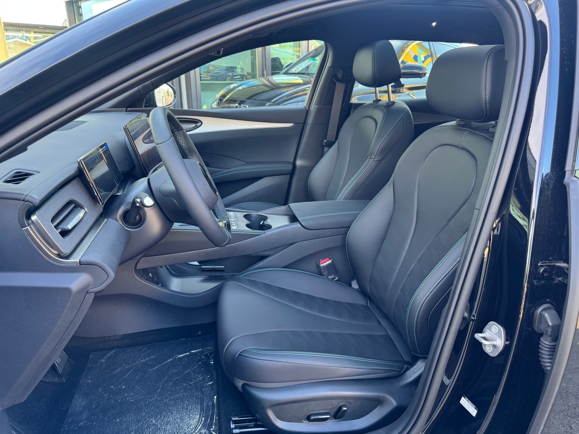 BYD Seal 6 DM-i Tour. Comfort-image-10