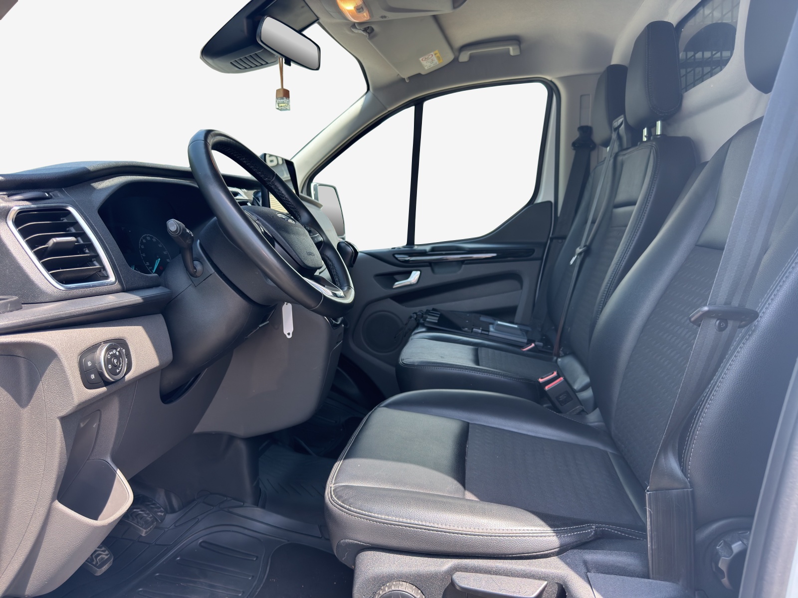 FORD Transit Custom Van 320 L2H1 DK Sport-image-7