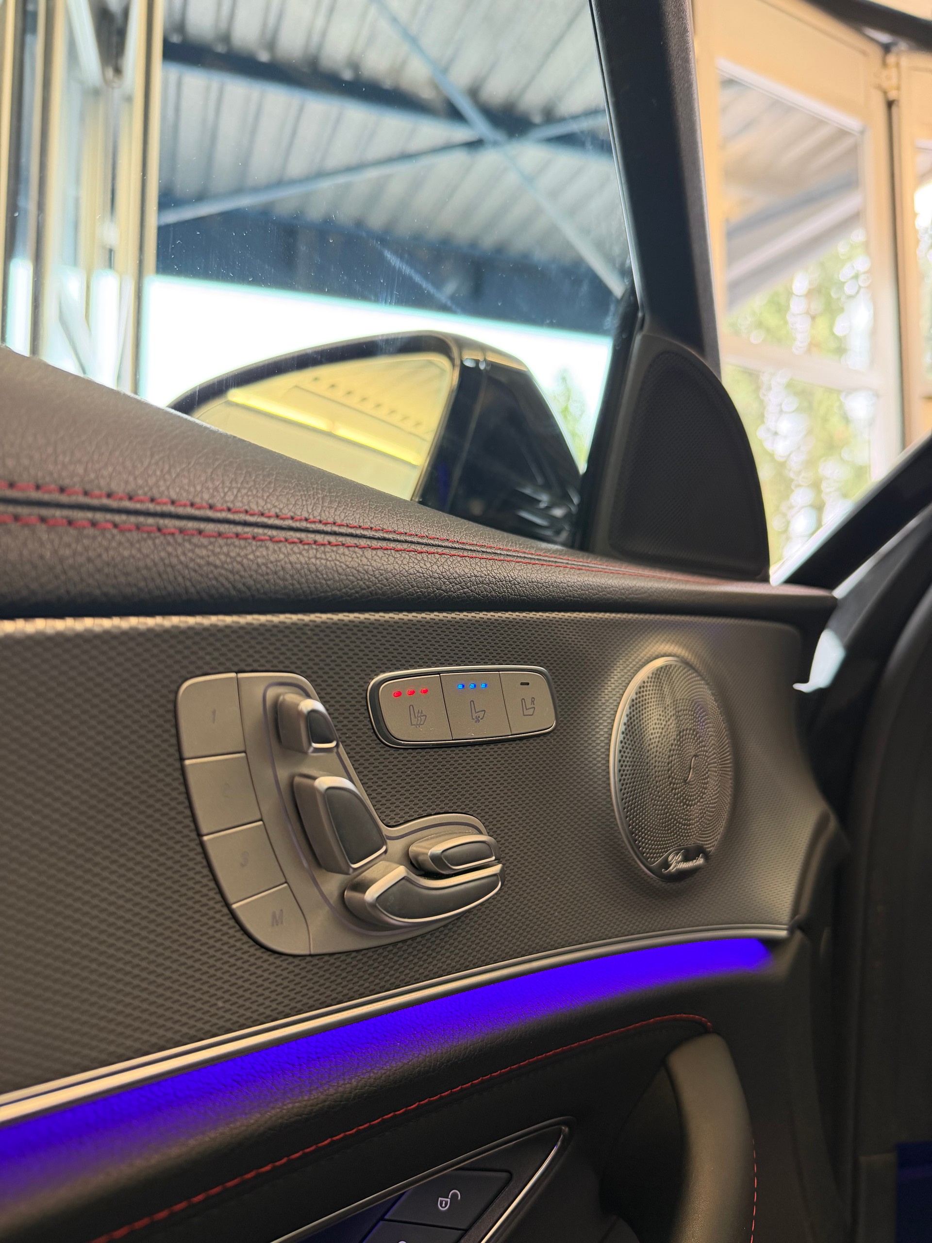 MERCEDES-BENZ E 53 AMG 4matic+-image-12