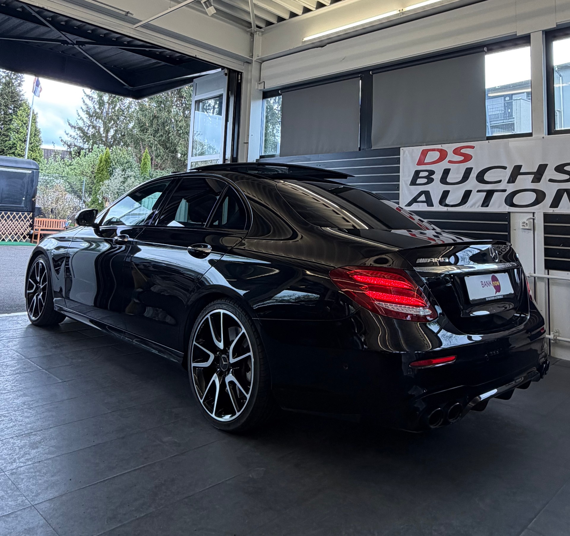 MERCEDES-BENZ E 53 AMG 4matic+-image-4