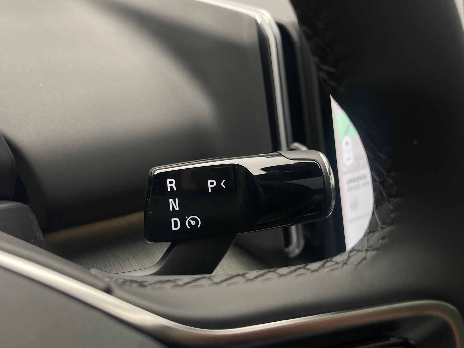 VOLVO EX30 CC E60 Twin Performance AWD-image-17