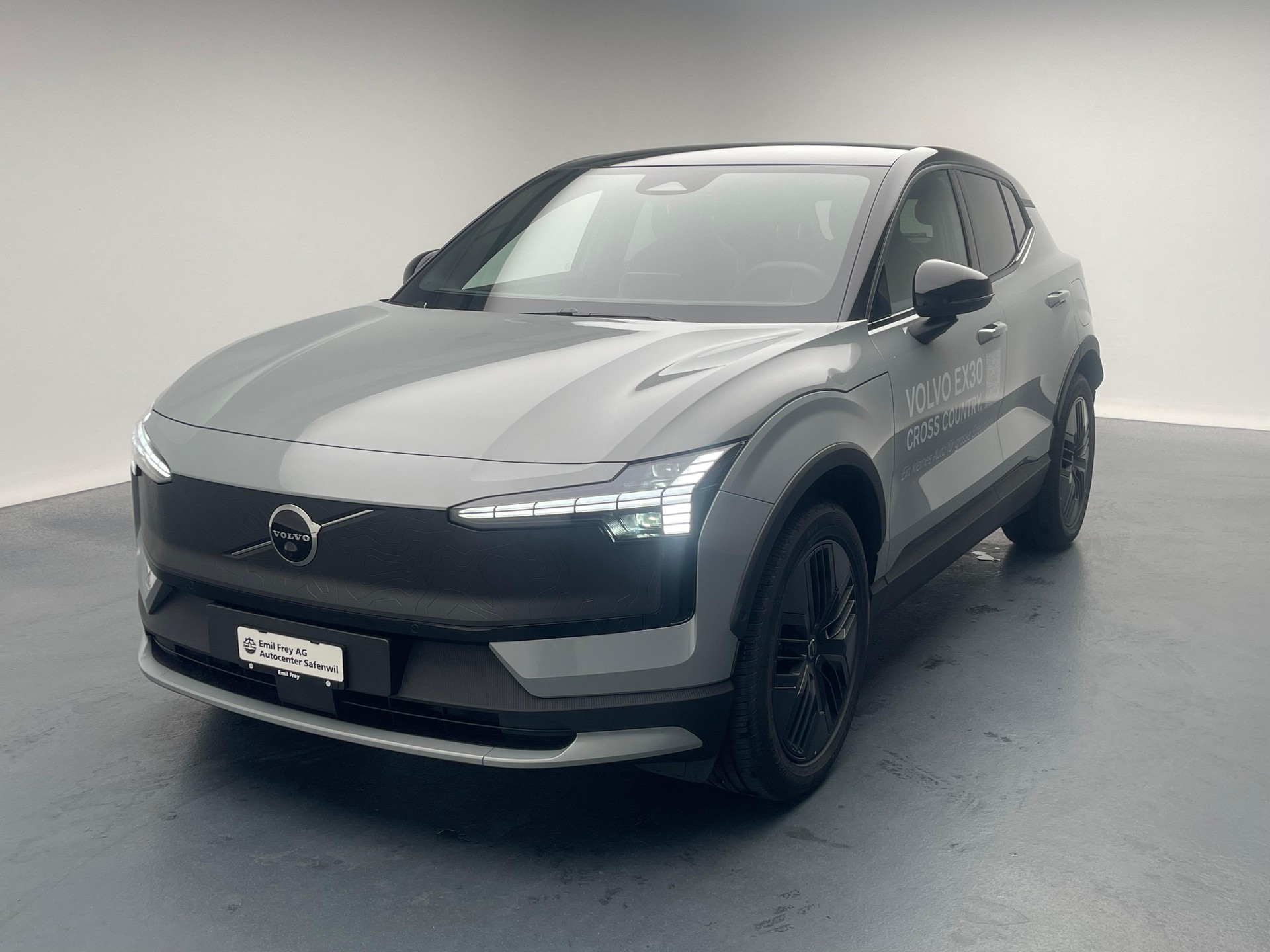 VOLVO EX30 CC E60 Twin Performance AWD-image-0