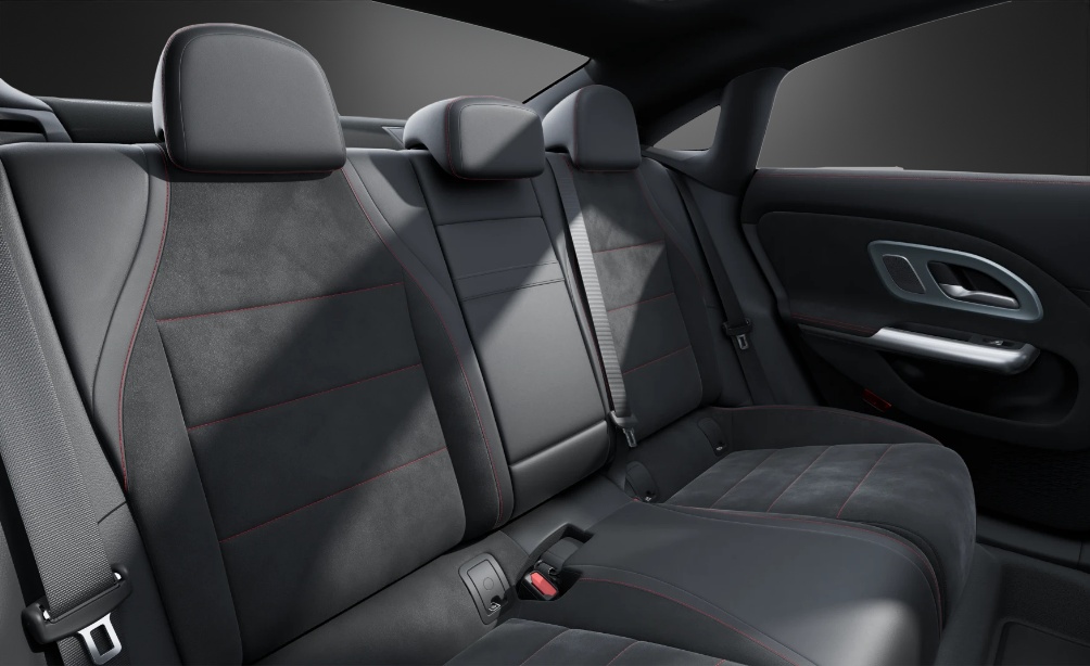 MERCEDES-BENZ CLA 200 8G-DCT 4Matic-image-8