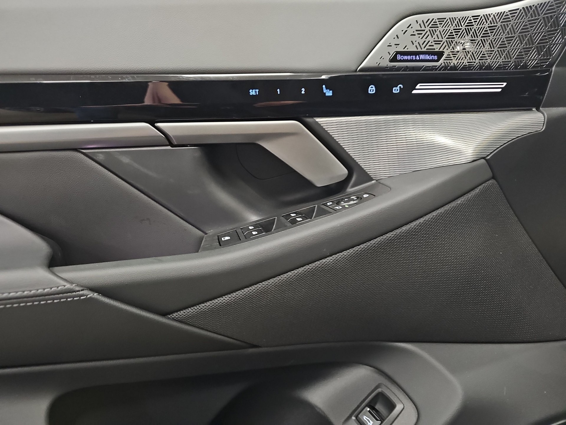 BMW 520d xDrive 48V Touring M Sport Pro Steptronic-image-15
