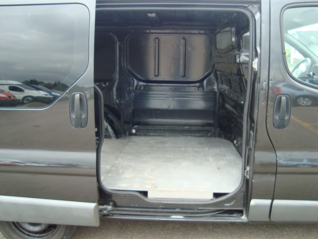 OPEL Vivaro 2.0 CDTI 2.9t L1H1-image-9