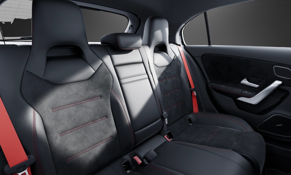 MERCEDES-BENZ A AMG 35 4Matic+ 8G-DCT-image-9