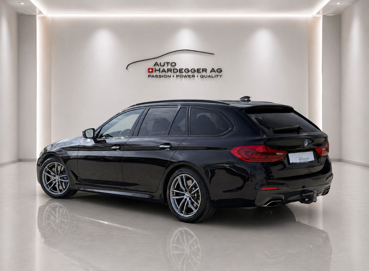 BMW 540i xDrive Touring M Sport / Vollgarantie! neue Bremsen-image-14