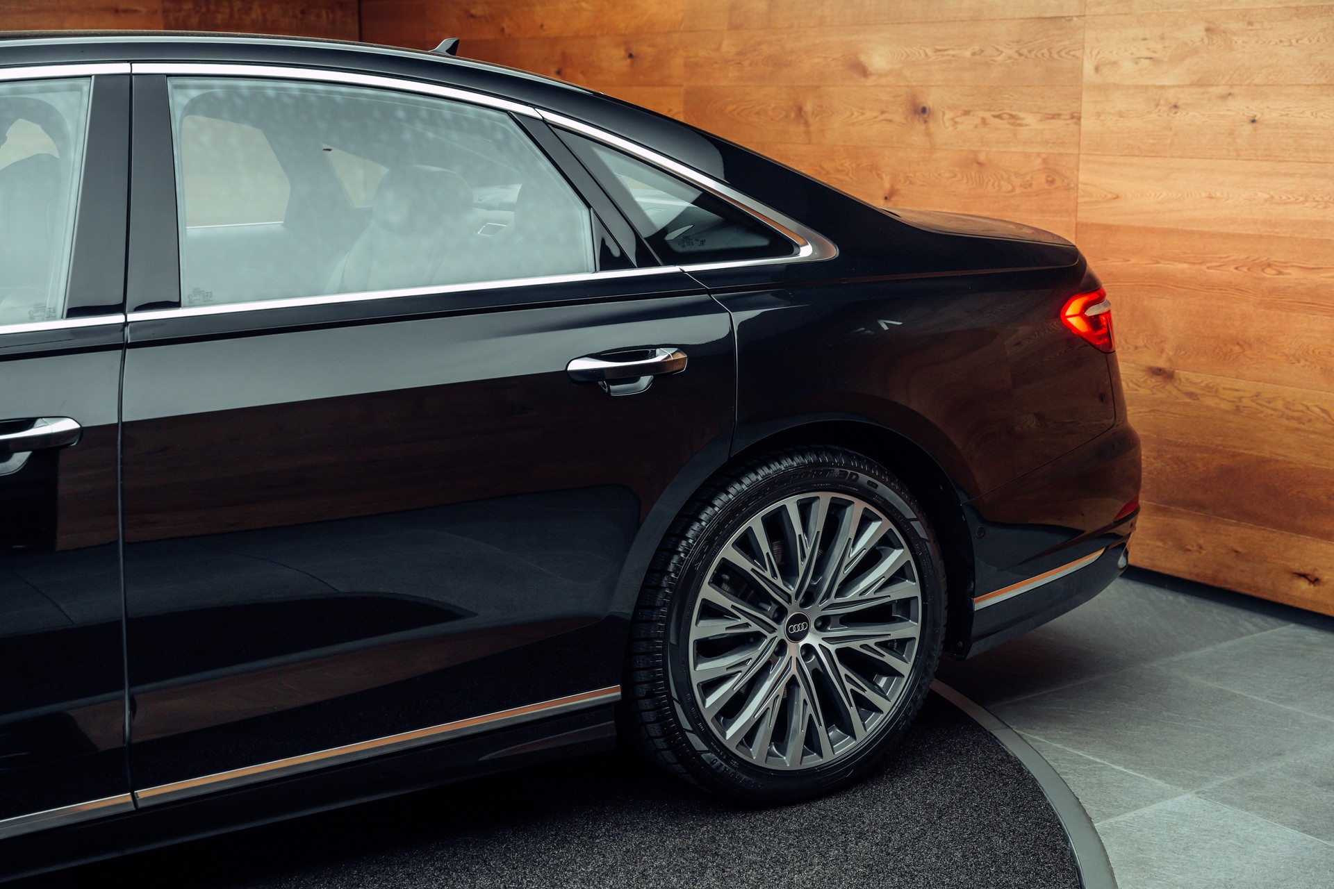 AUDI A8 50 TDI quattro tiptronic-image-19