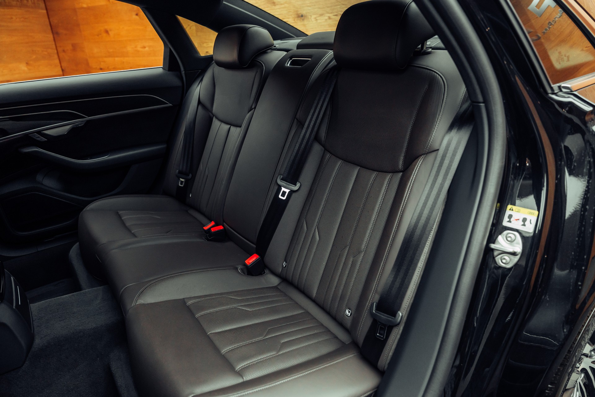 AUDI A8 50 TDI quattro tiptronic-image-8
