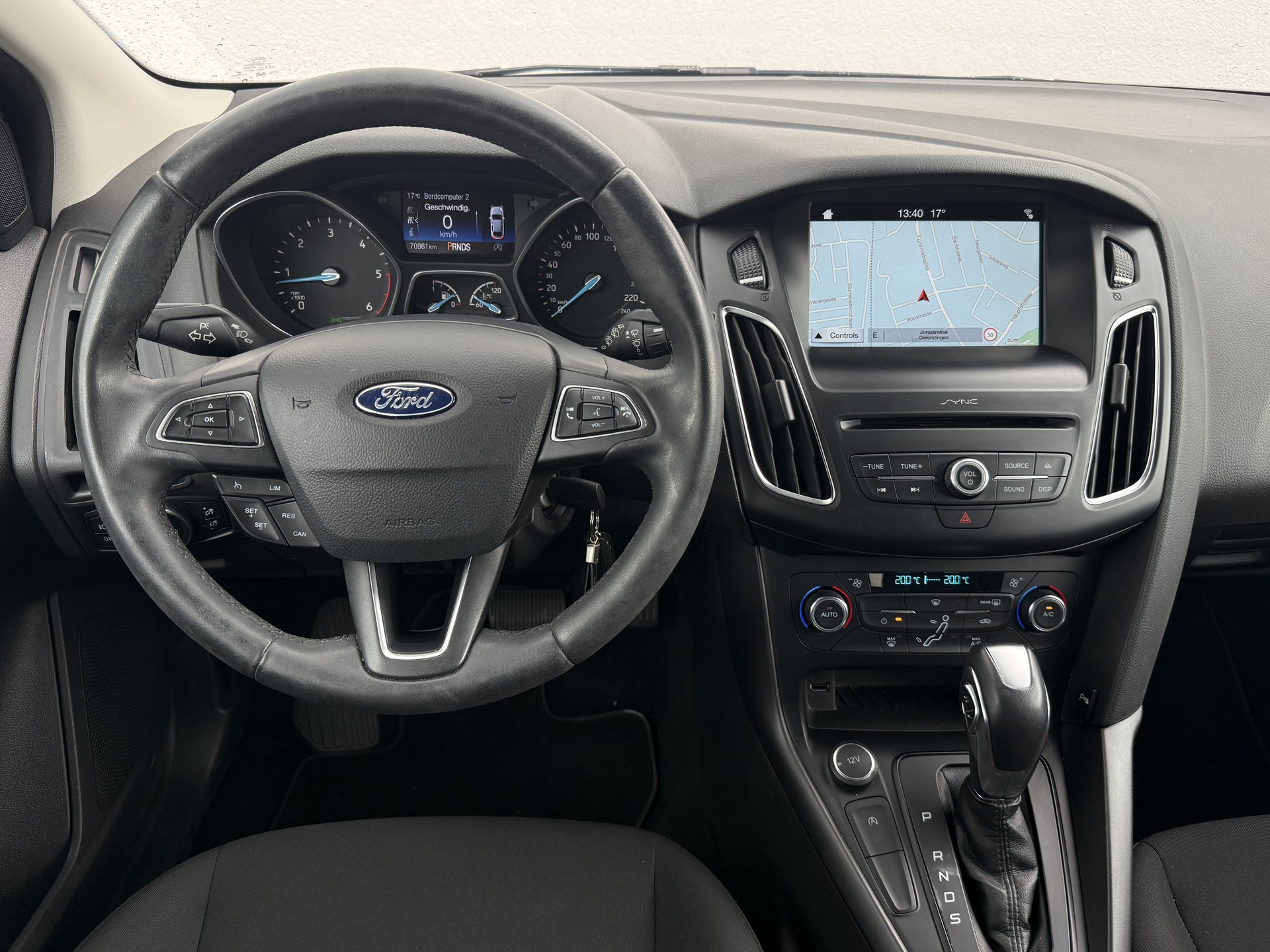 FORD Focus 1.5 TDCi Titanium PowerShift-image-22