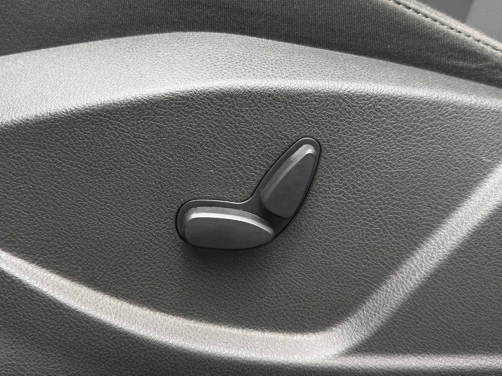 FORD Focus 1.5 TDCi Titanium PowerShift-image-16