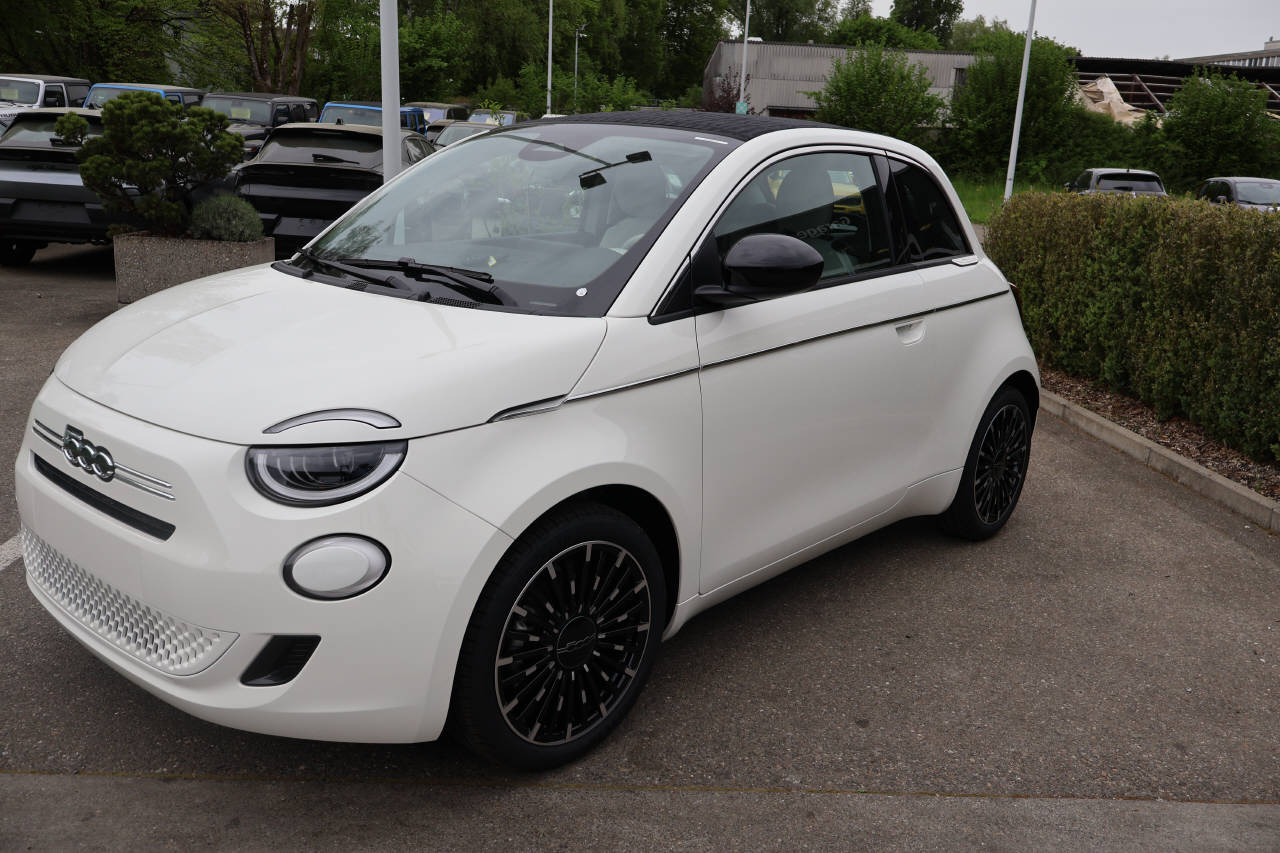 FIAT 500 Cabrio 1.0 Hybrid La Prima (Cabriolet) Fiat FIAT 500 Cabrio 1.0 Hybrid La Prima (Cabriolet)