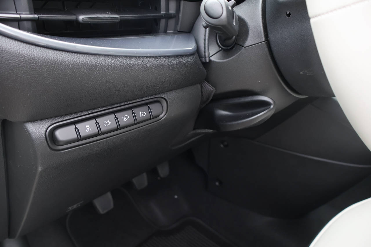 FIAT 500 Cabrio 1.0 Hybrid La Prima-image-11