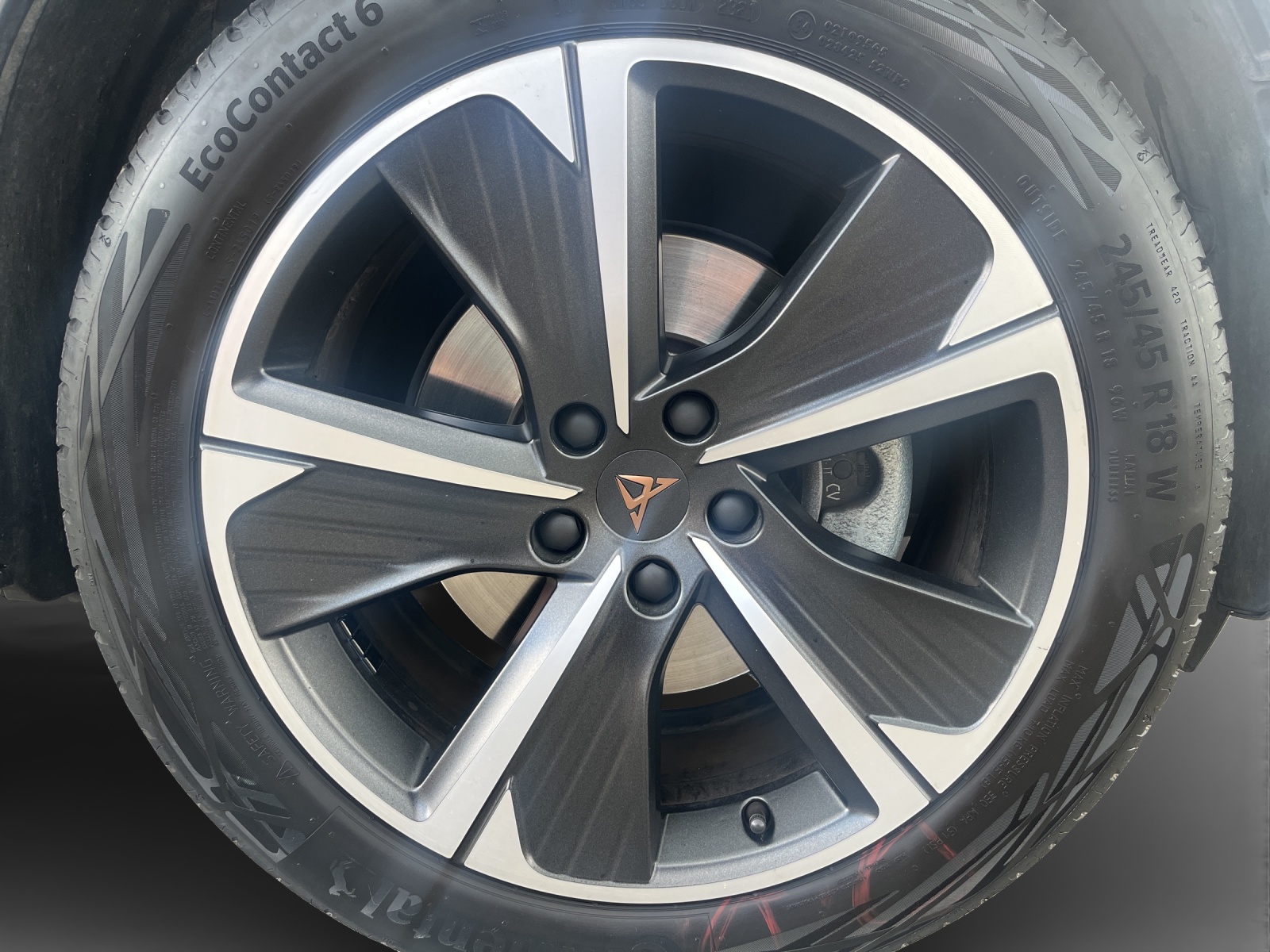 CUPRA Formentor 1.4 e-HYBRID pHEV Allalin DSG-image-15
