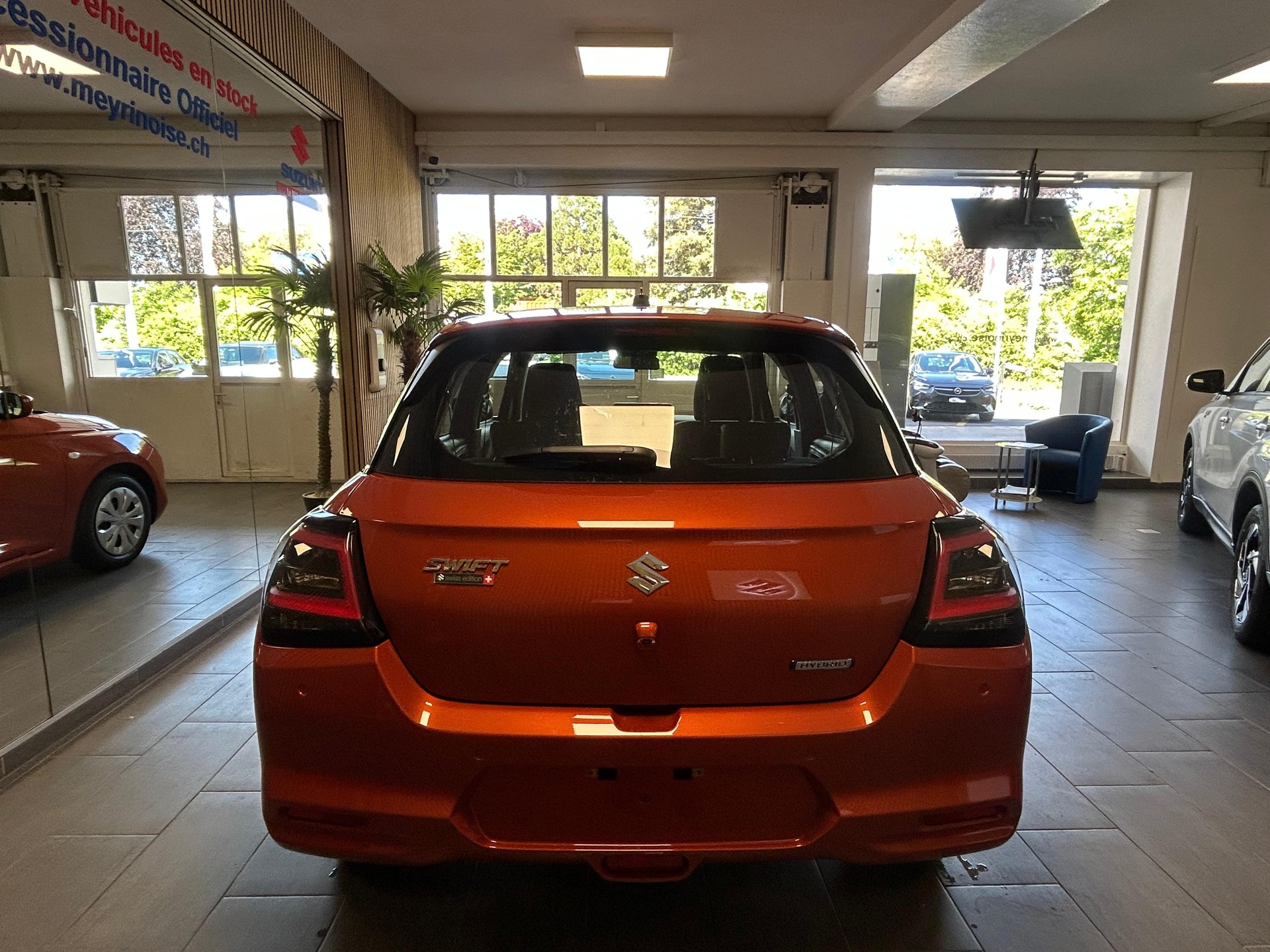 SUZUKI Swift 1.2 Unico Hybrid-image-5