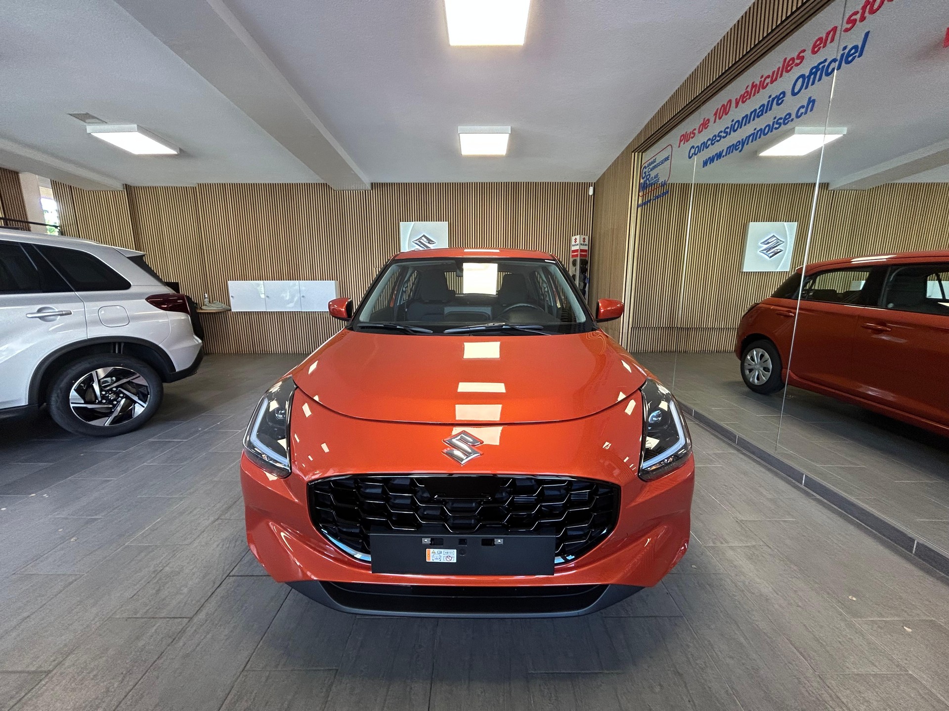 SUZUKI Swift 1.2 Unico Hybrid-image-2
